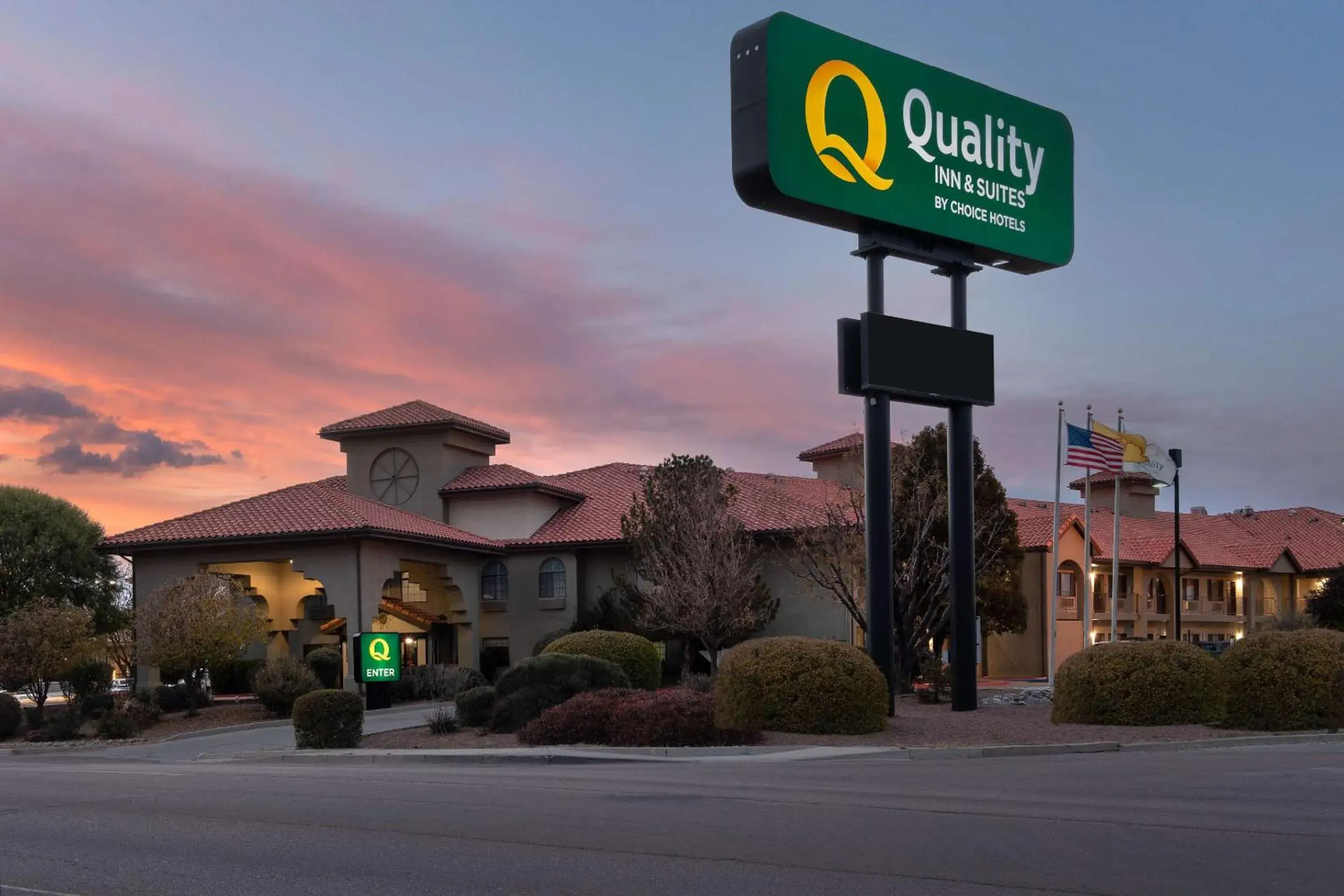 Property building in Quality Inn & Suites Gallup I-40 Exit 20 Property building in Quality Inn & Suites Gallup I-40 Exit 20