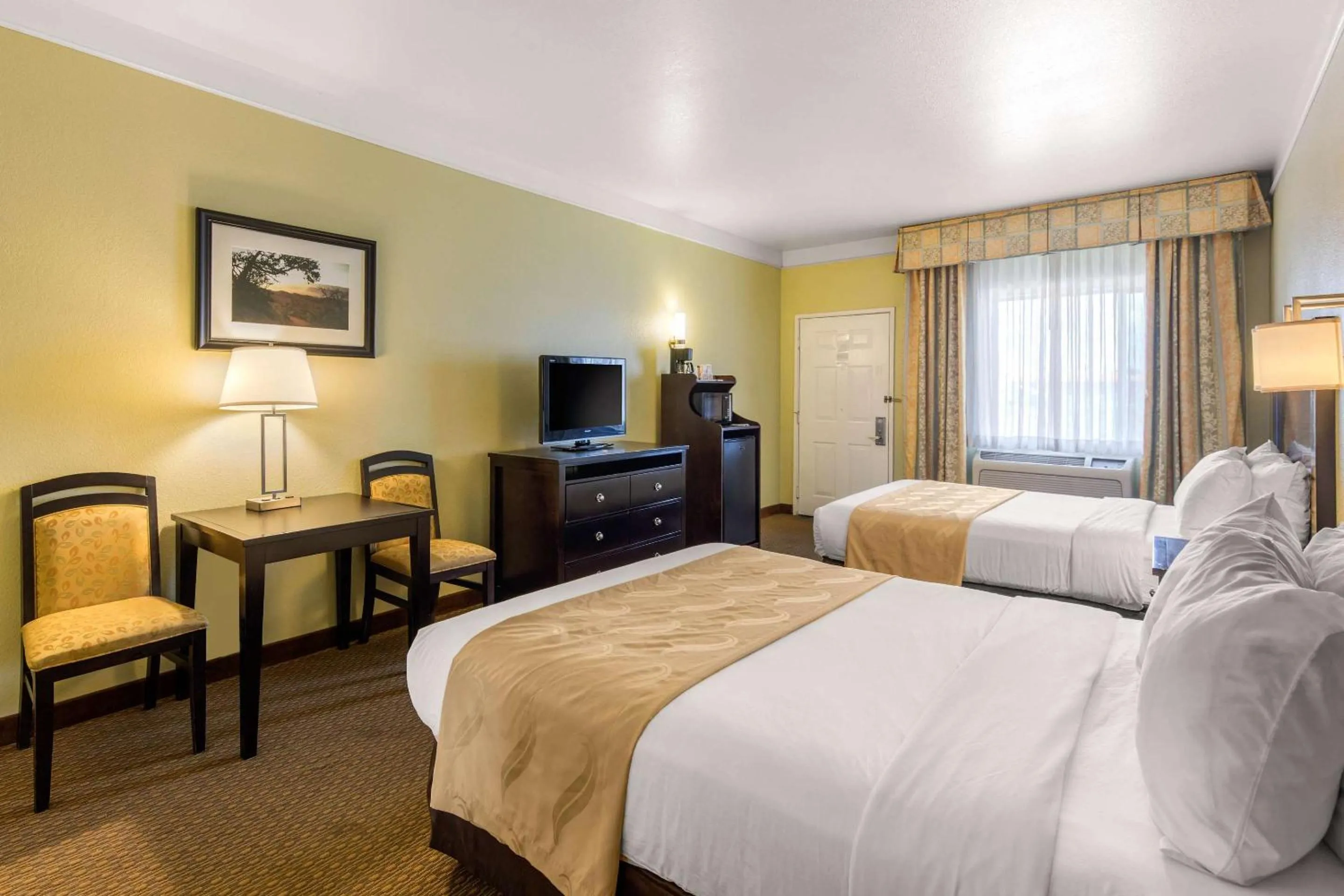 Bedroom, Bed in Quality Inn & Suites Gallup I-40 Exit 20