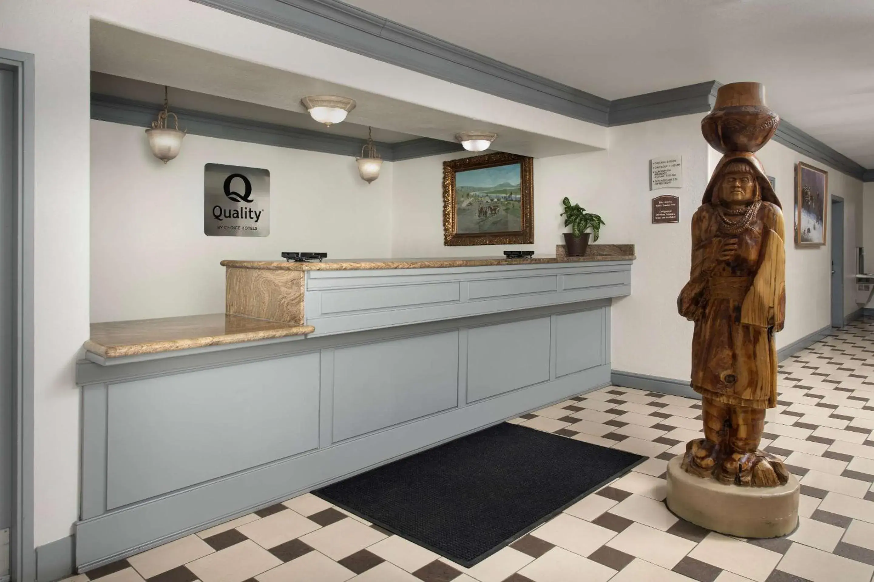 Lobby or reception in Quality Inn & Suites Gallup I-40 Exit 20 Lobby or reception in Quality Inn & Suites Gallup I-40 Exit 20