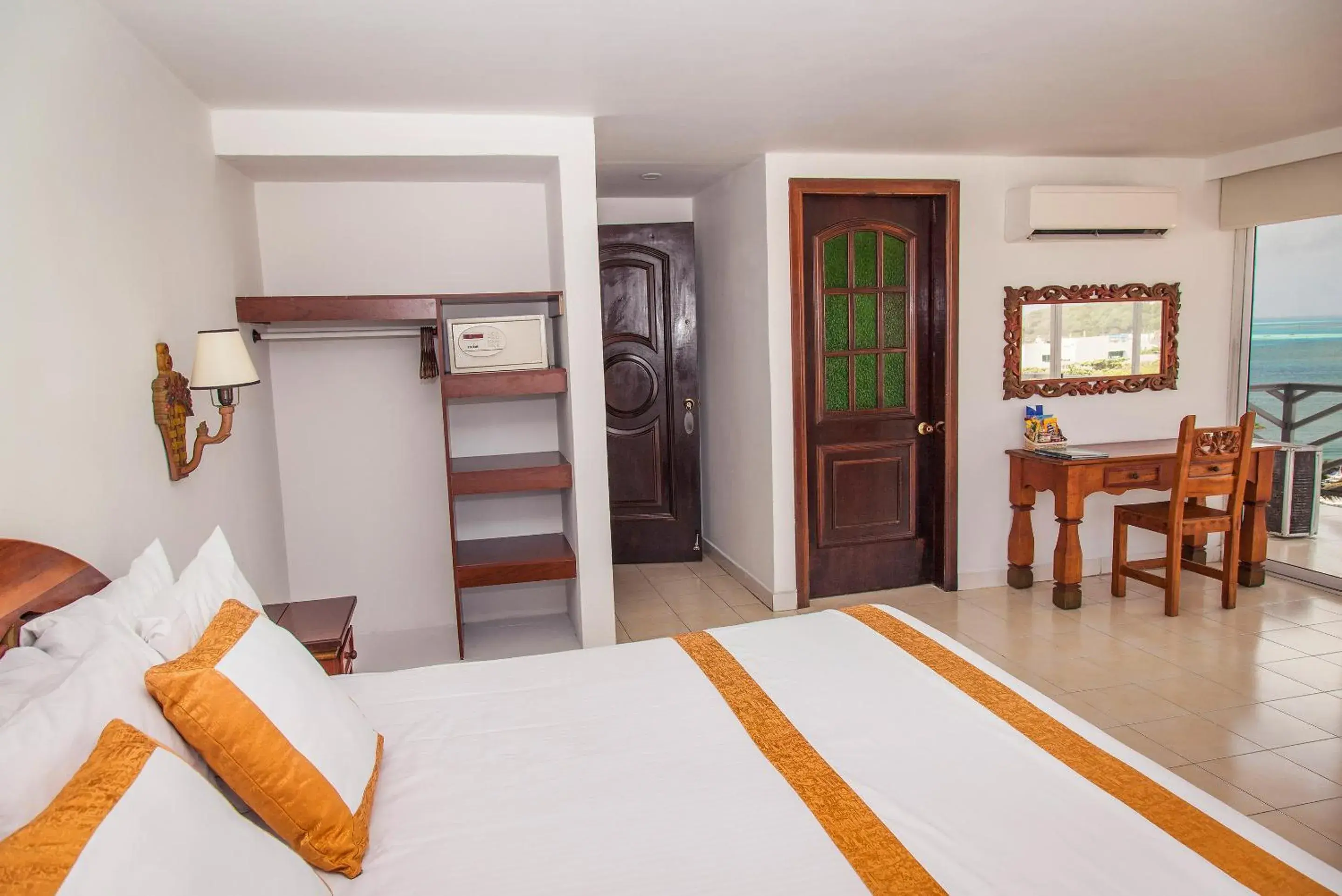 Bedroom, Bed in Sol Caribe Sea Flower Bedroom, Bed in Sol Caribe Sea Flower