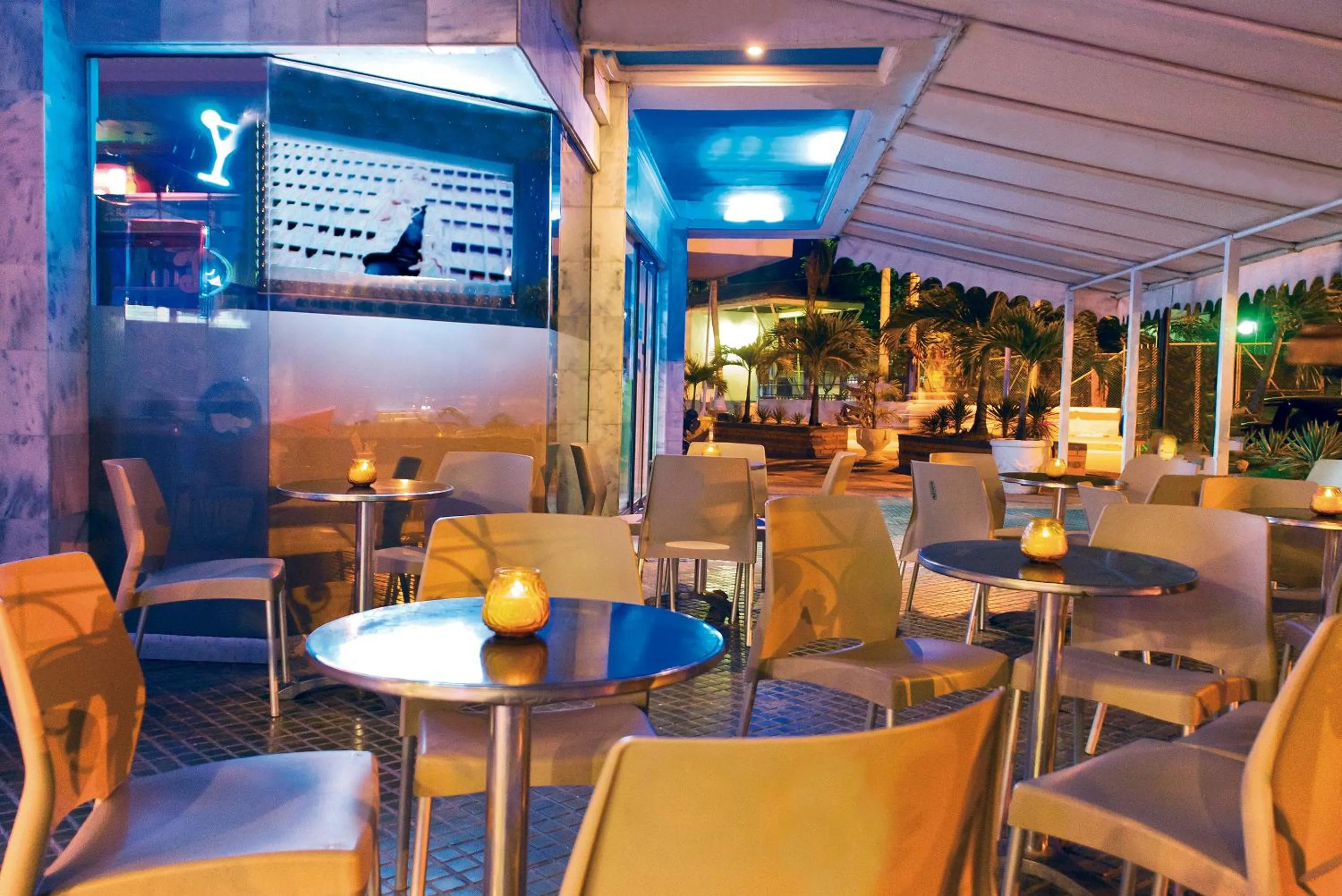 Evening entertainment in Sol Caribe Sea Flower