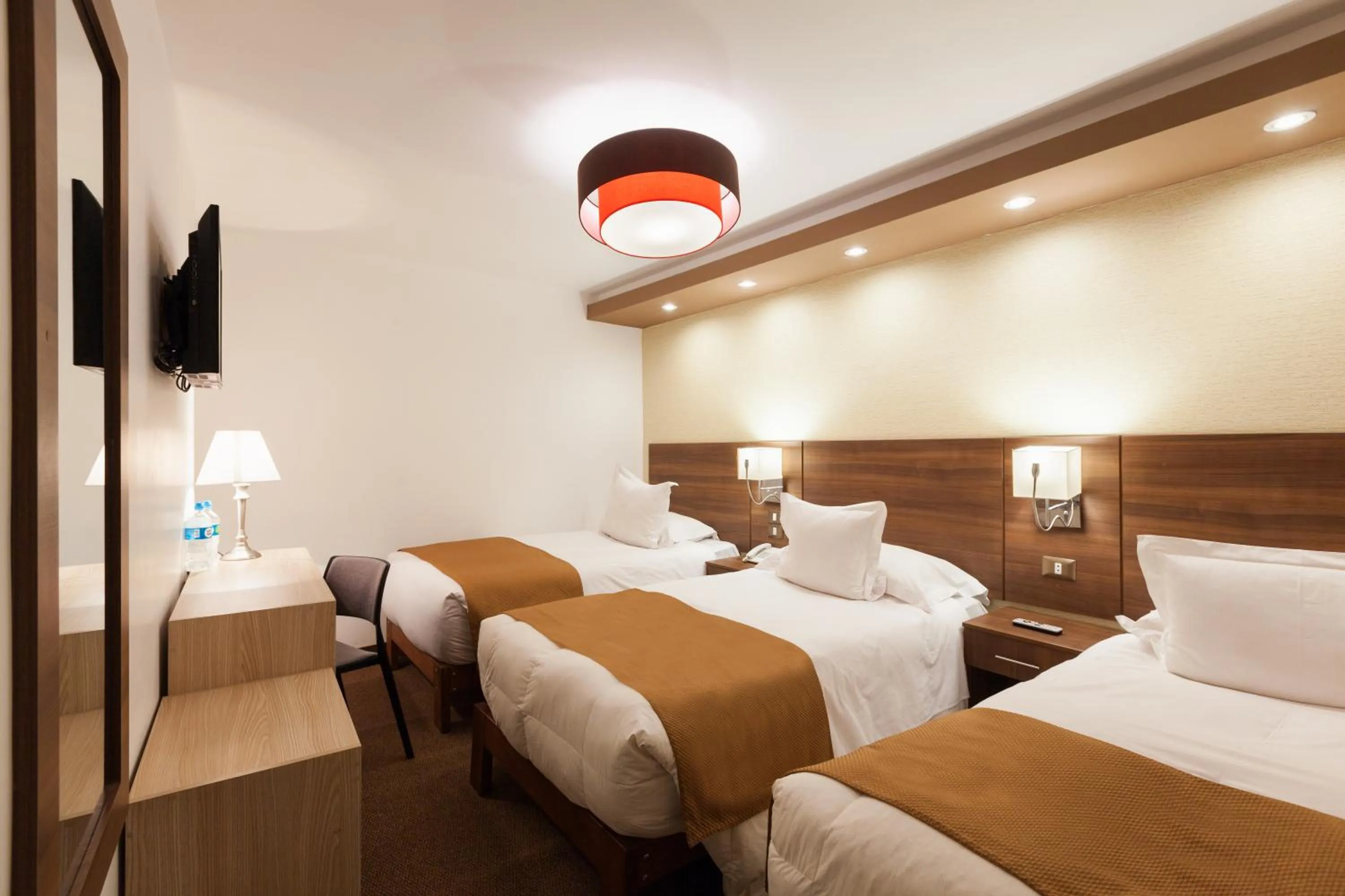 Photo of the whole room, Bed in Inti Punku Machupicchu Hotel & Suites