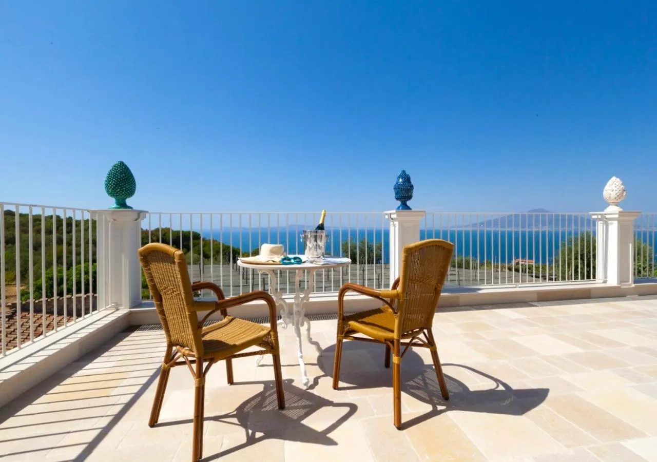 Sea view in Relais Palazzo del Barone