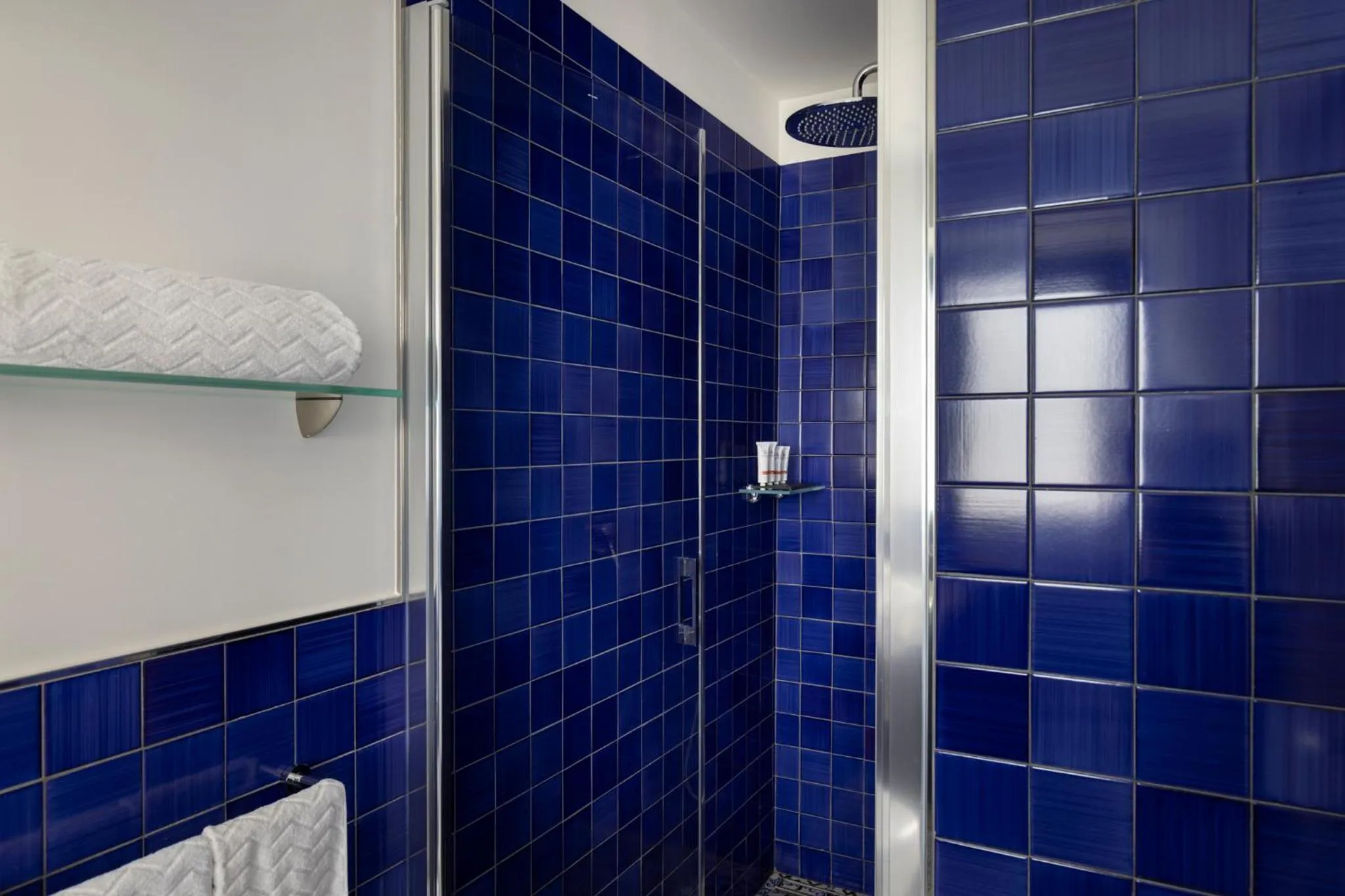 Shower in Relais Palazzo del Barone