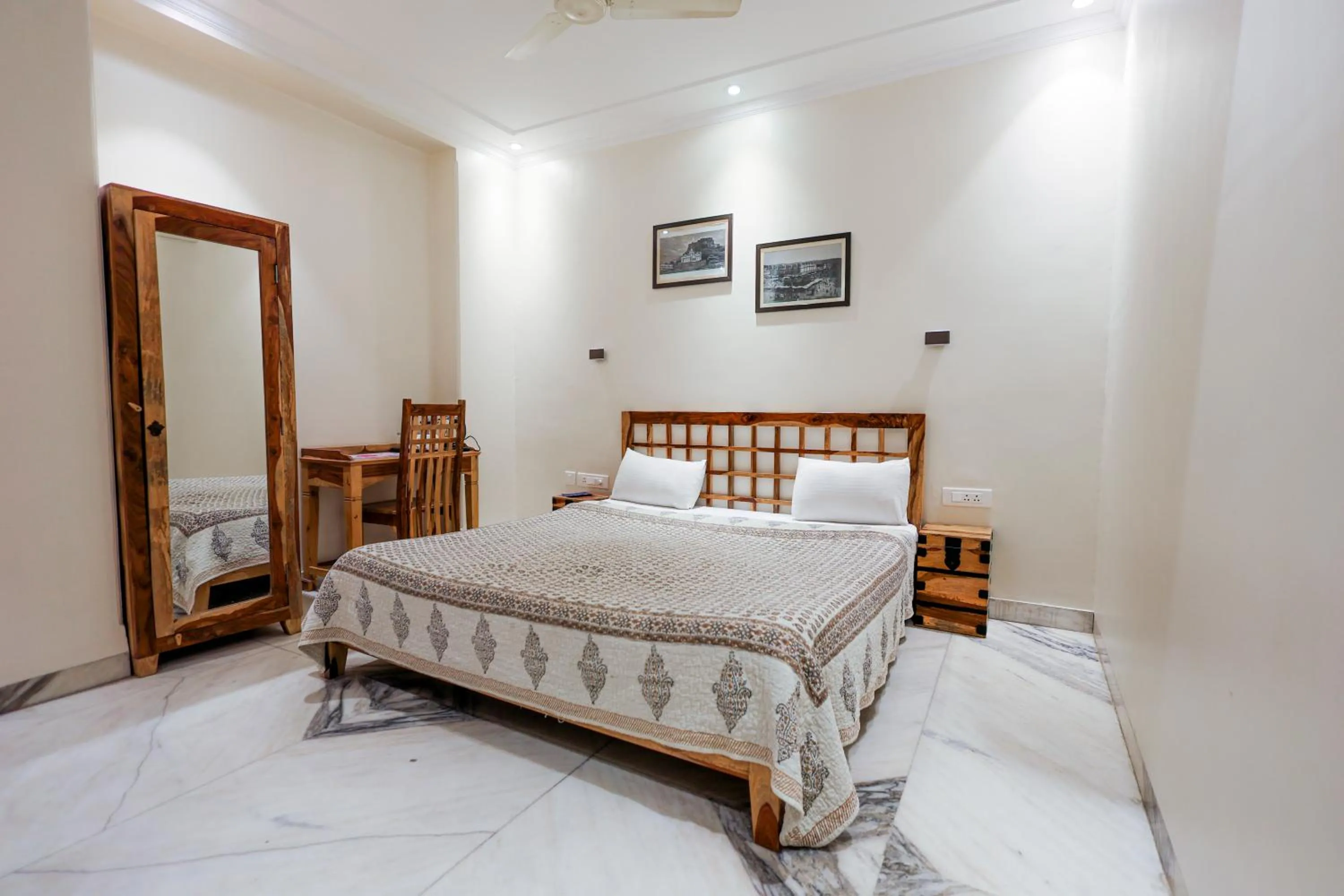 Bedroom, Bed in Gumaan Auberge