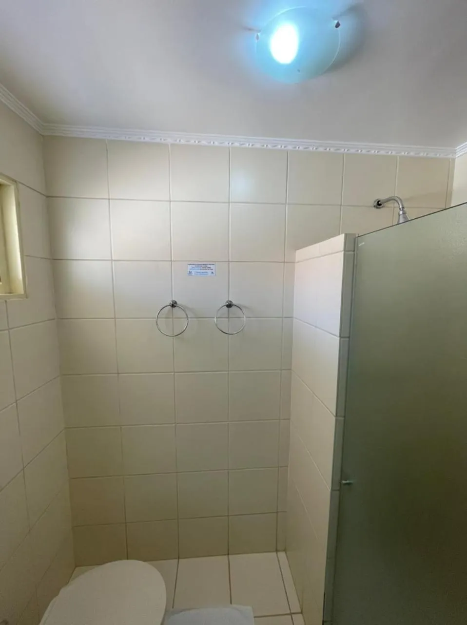 Shower in IPÊ PARK Convention Hotel