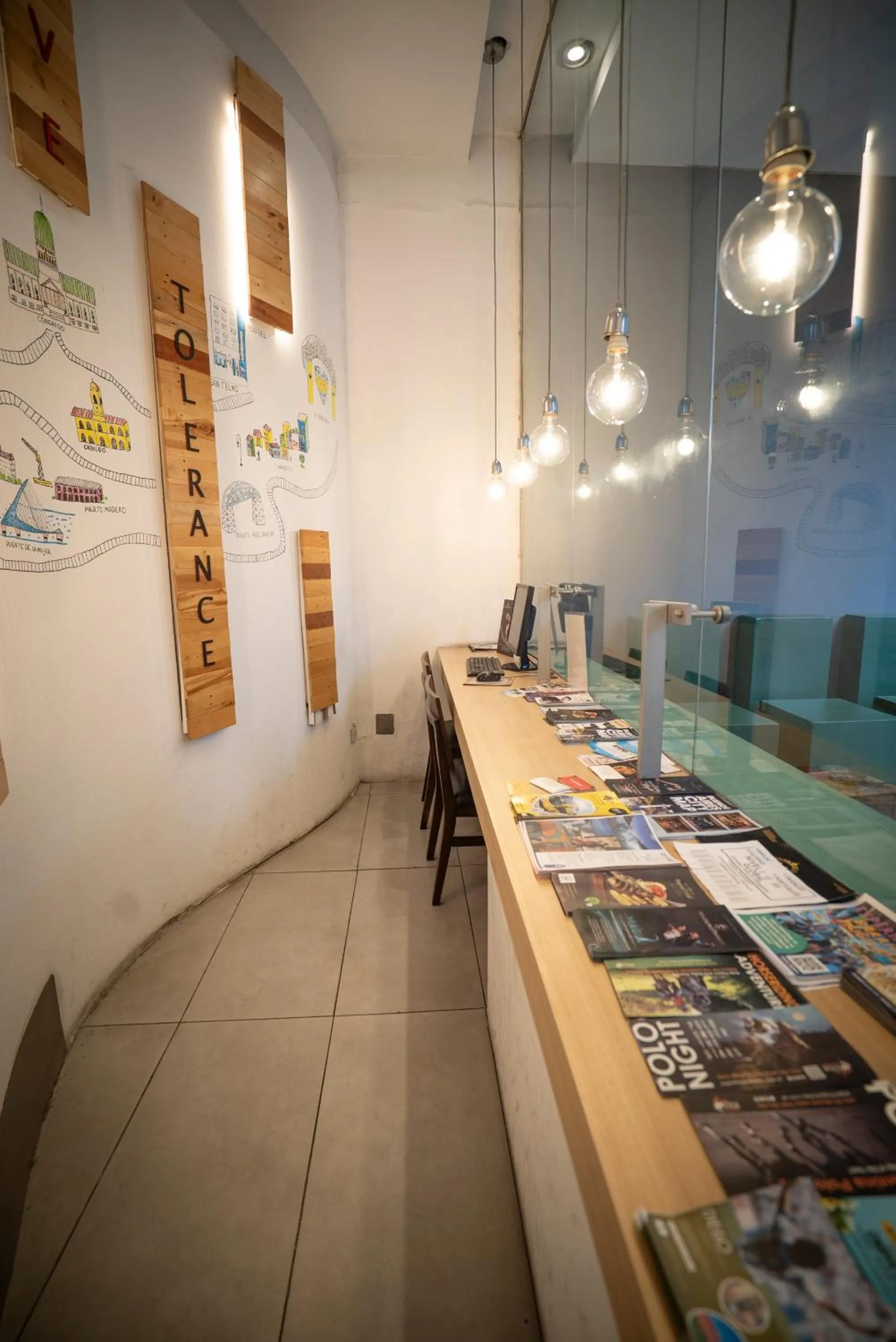 Lobby or reception in America Del Sur Hostel Buenos Aires