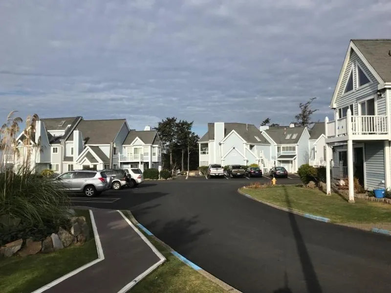 Facade/entrance in Schooner Landing