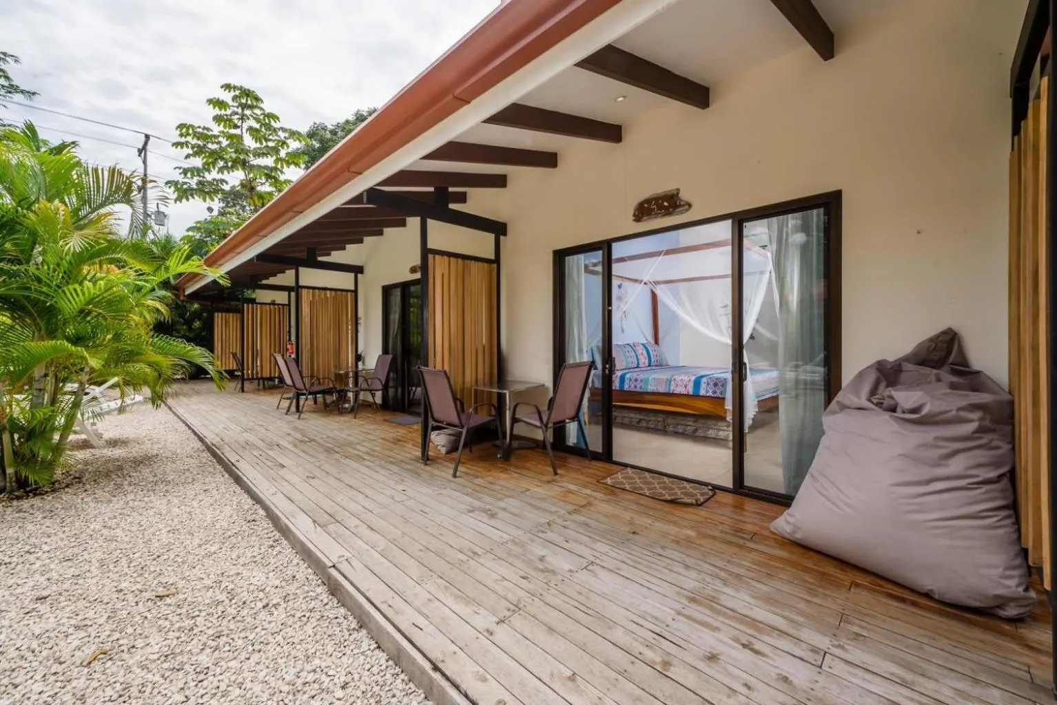 Property building in Surfside Mar Y Posa