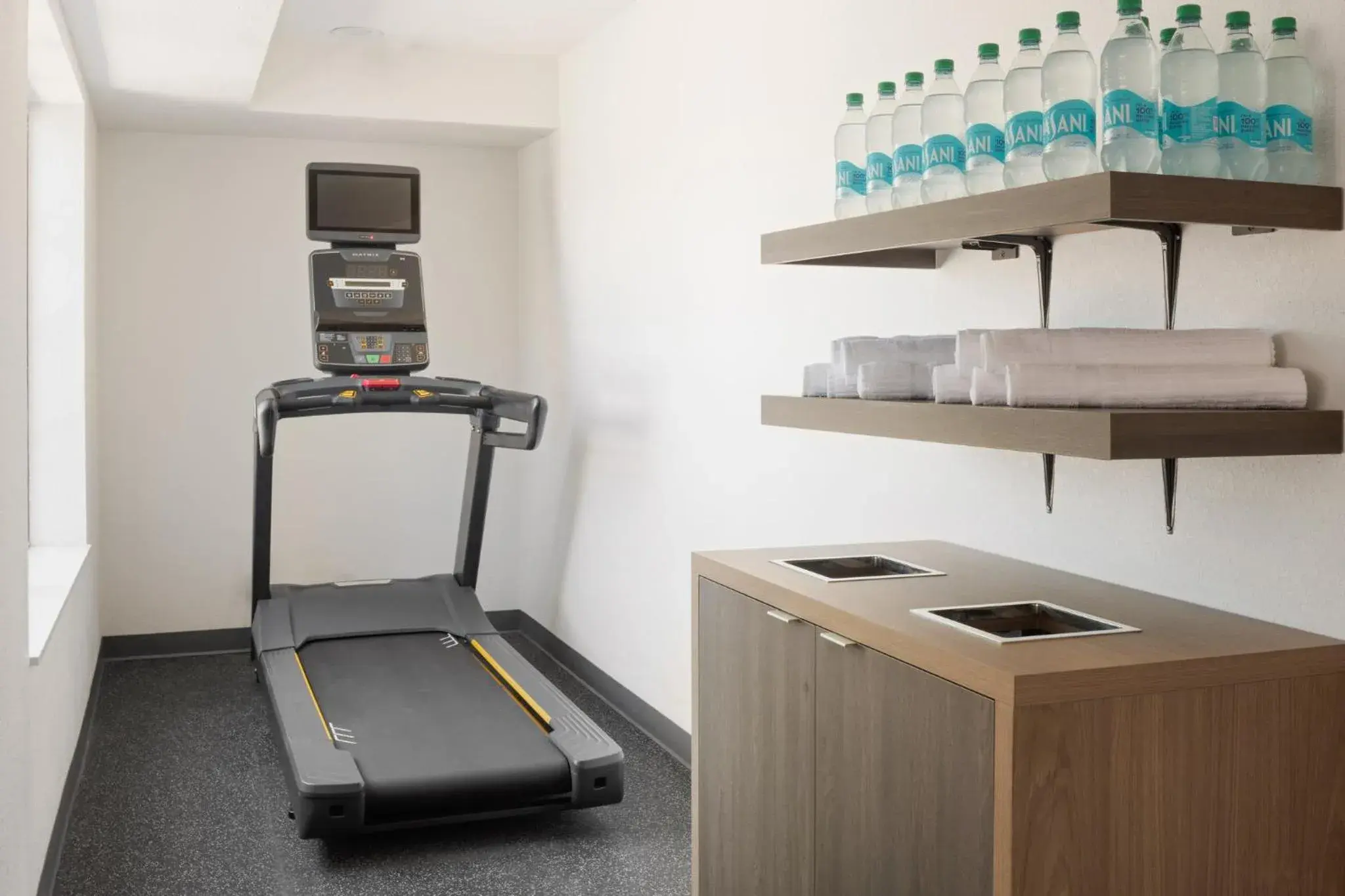 Spa and wellness centre/facilities in Garner Hotel Phoenix Northwest - Surprise by IHG Spa and wellness centre/facilities in Garner Hotel Phoenix Northwest - Surprise by IHG