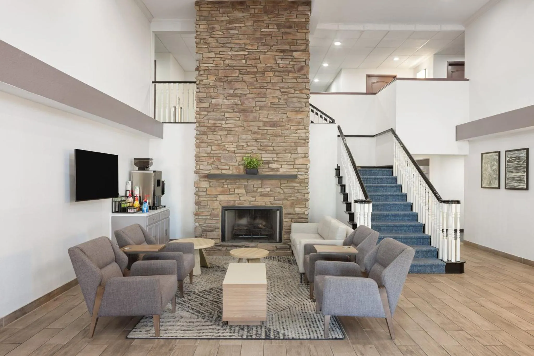 Property building in Garner Hotel Phoenix Northwest - Surprise by IHG