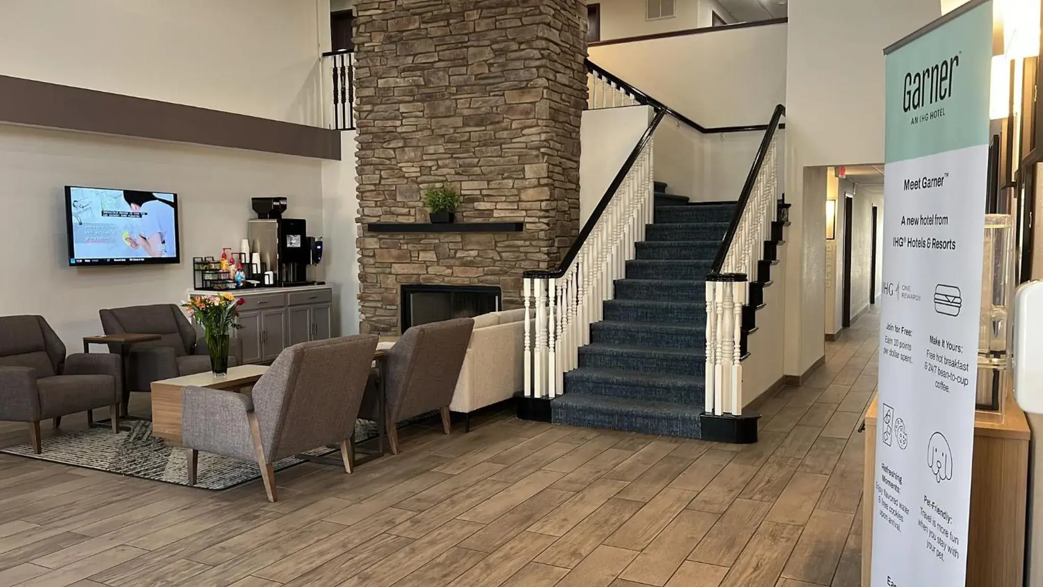 Lobby or reception in Days Inn & Suites by Wyndham Surprise Lobby or reception in Days Inn & Suites by Wyndham Surprise