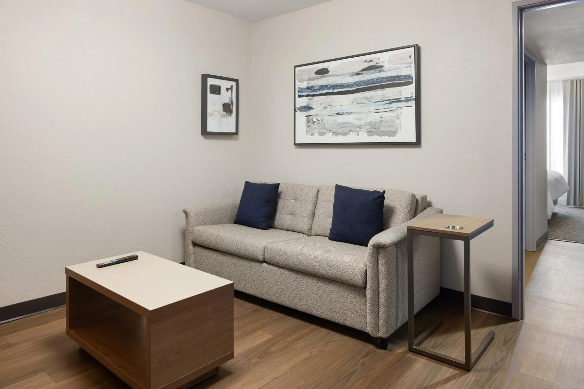 Photo of the whole room in Garner Hotel Phoenix Northwest - Surprise by IHG