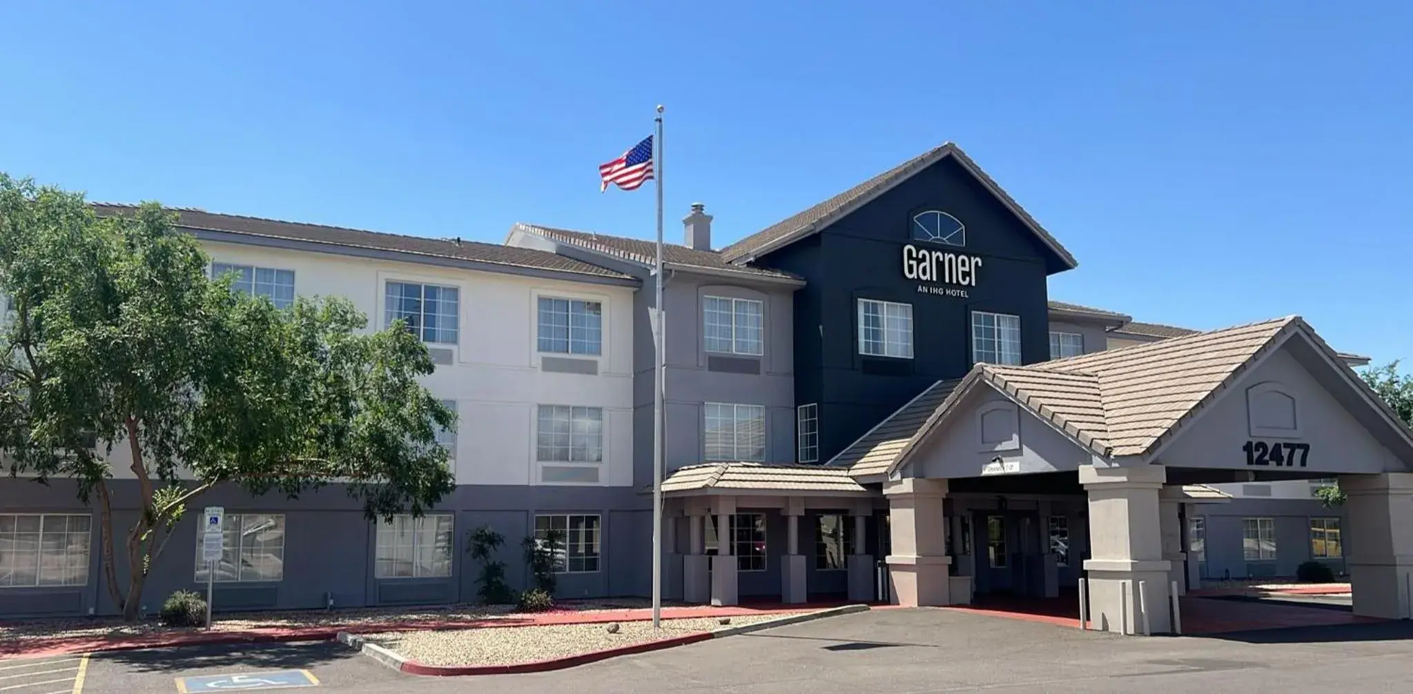 Property building in Garner Hotel Phoenix Northwest - Surprise by IHG Property building in Garner Hotel Phoenix Northwest - Surprise by IHG