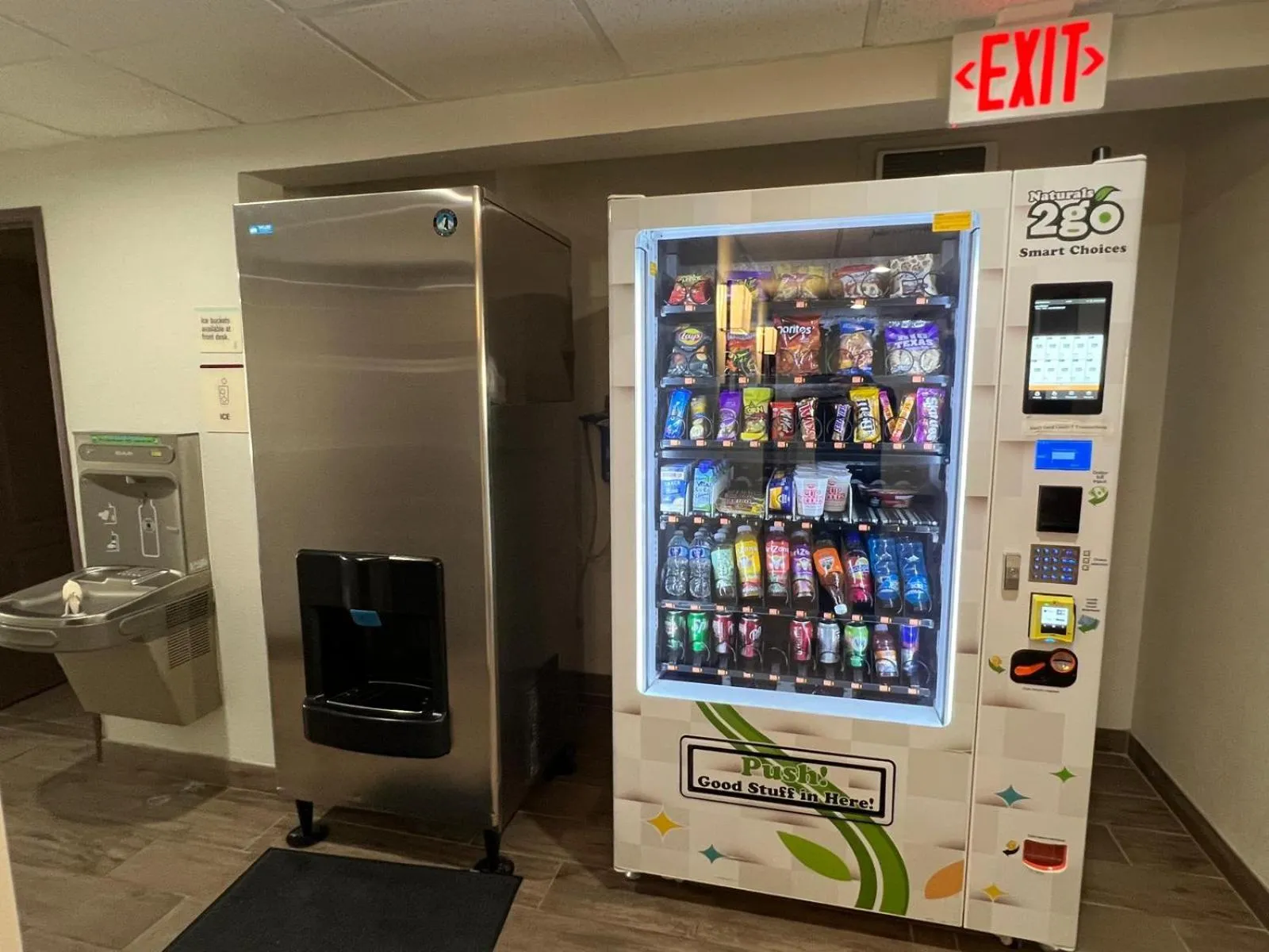 vending machine in Garner Hotel Phoenix Northwest - Surprise by IHG