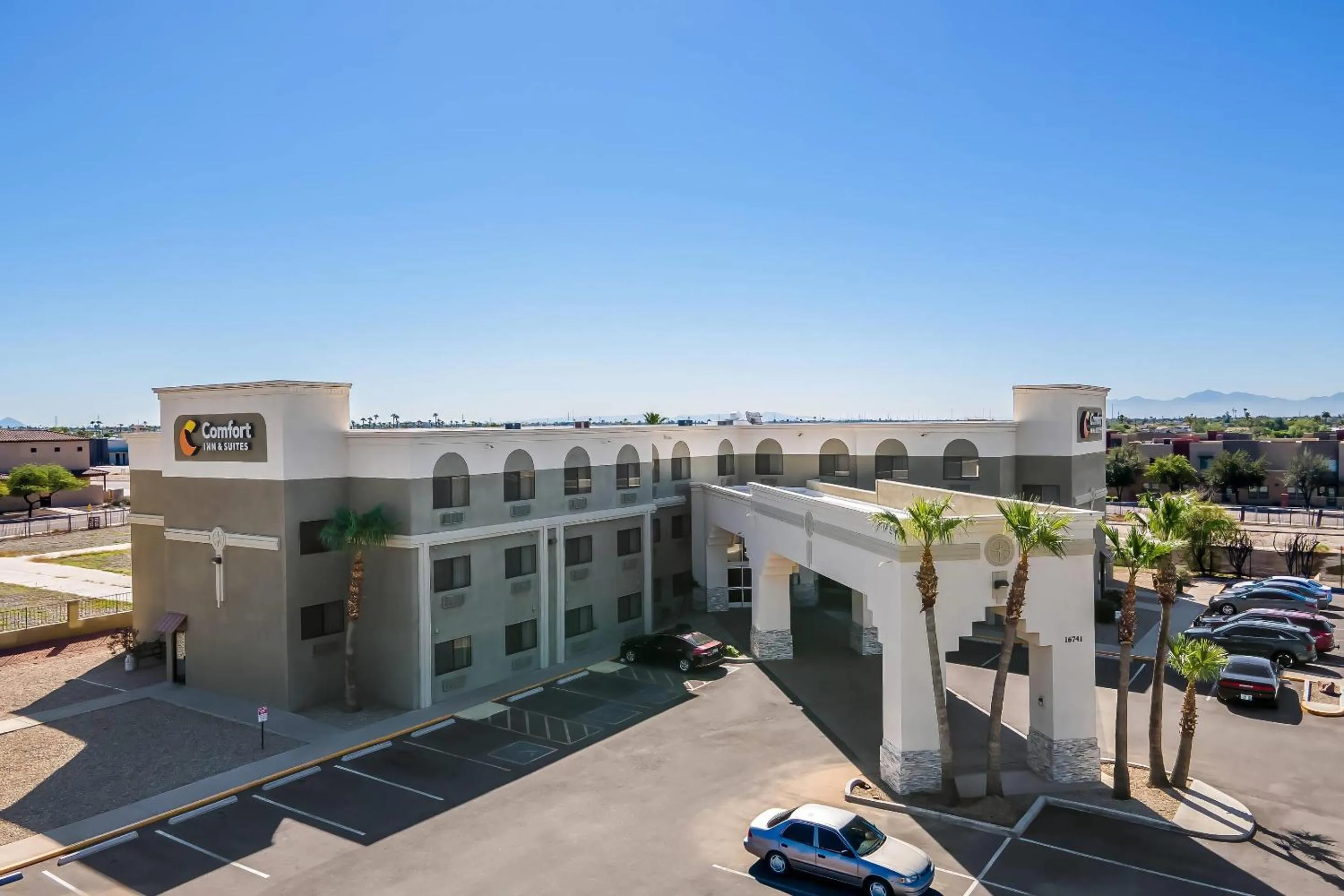 Property building in Comfort Inn & Suites Surprise Near Sun City West