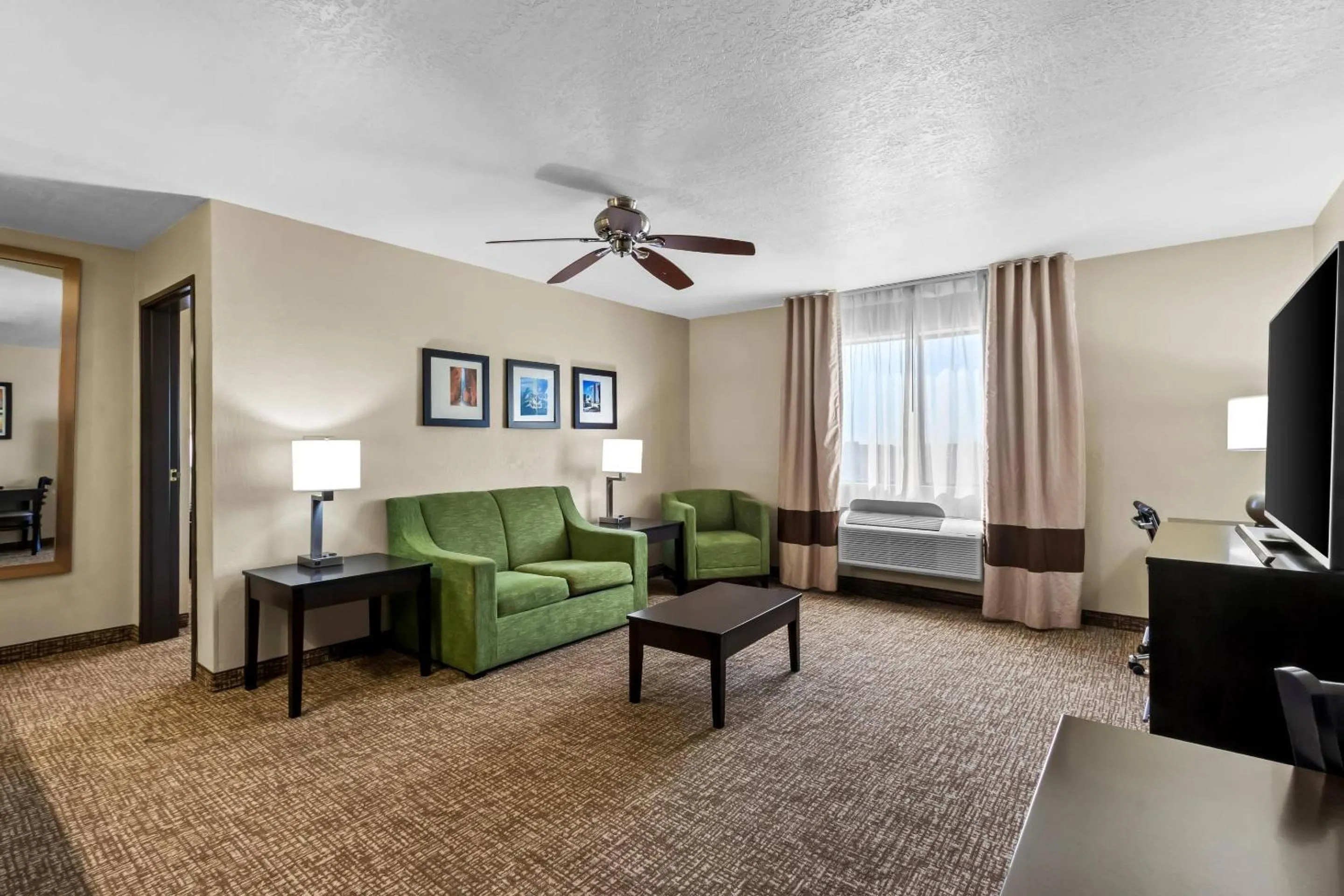 Bedroom in Comfort Inn & Suites Surprise Near Sun City West