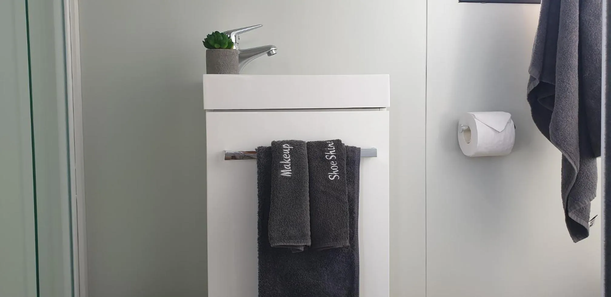 Bathroom in Plateau Lodge