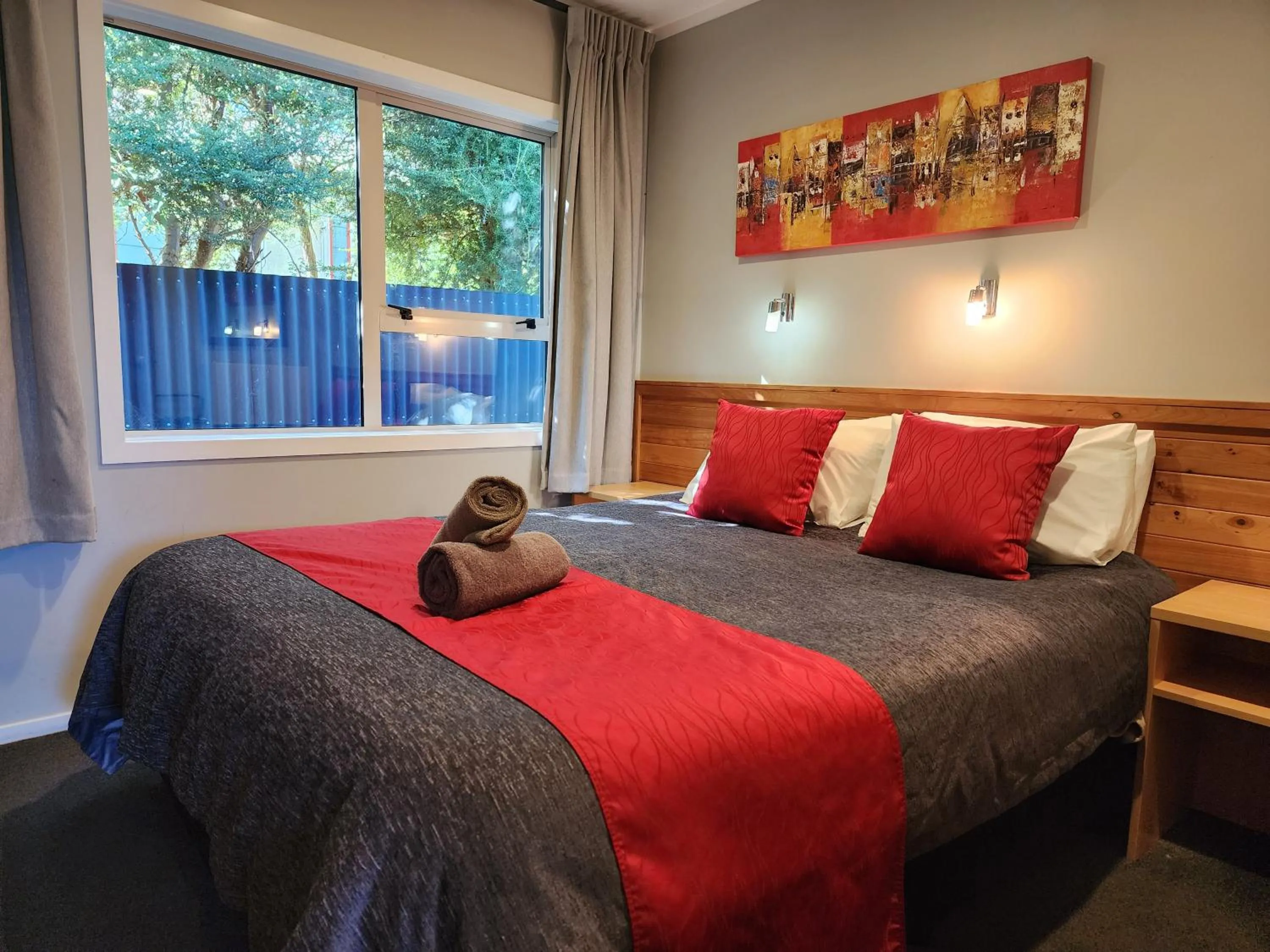 Bedroom, Bed in Plateau Lodge