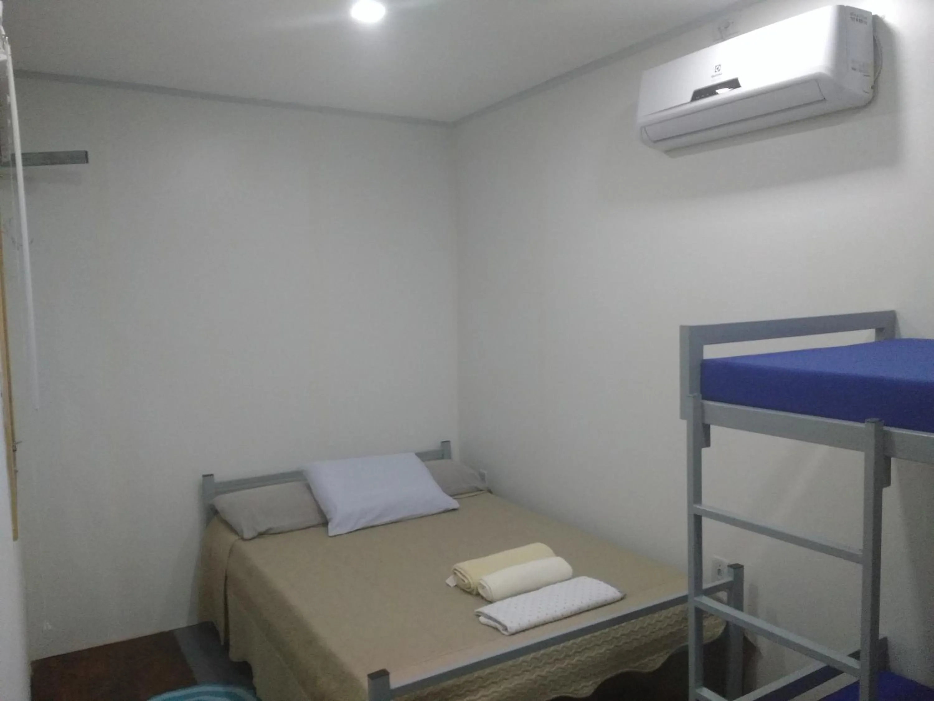 Suite with Garden View - single occupancy in Abrolhos Dive Inn