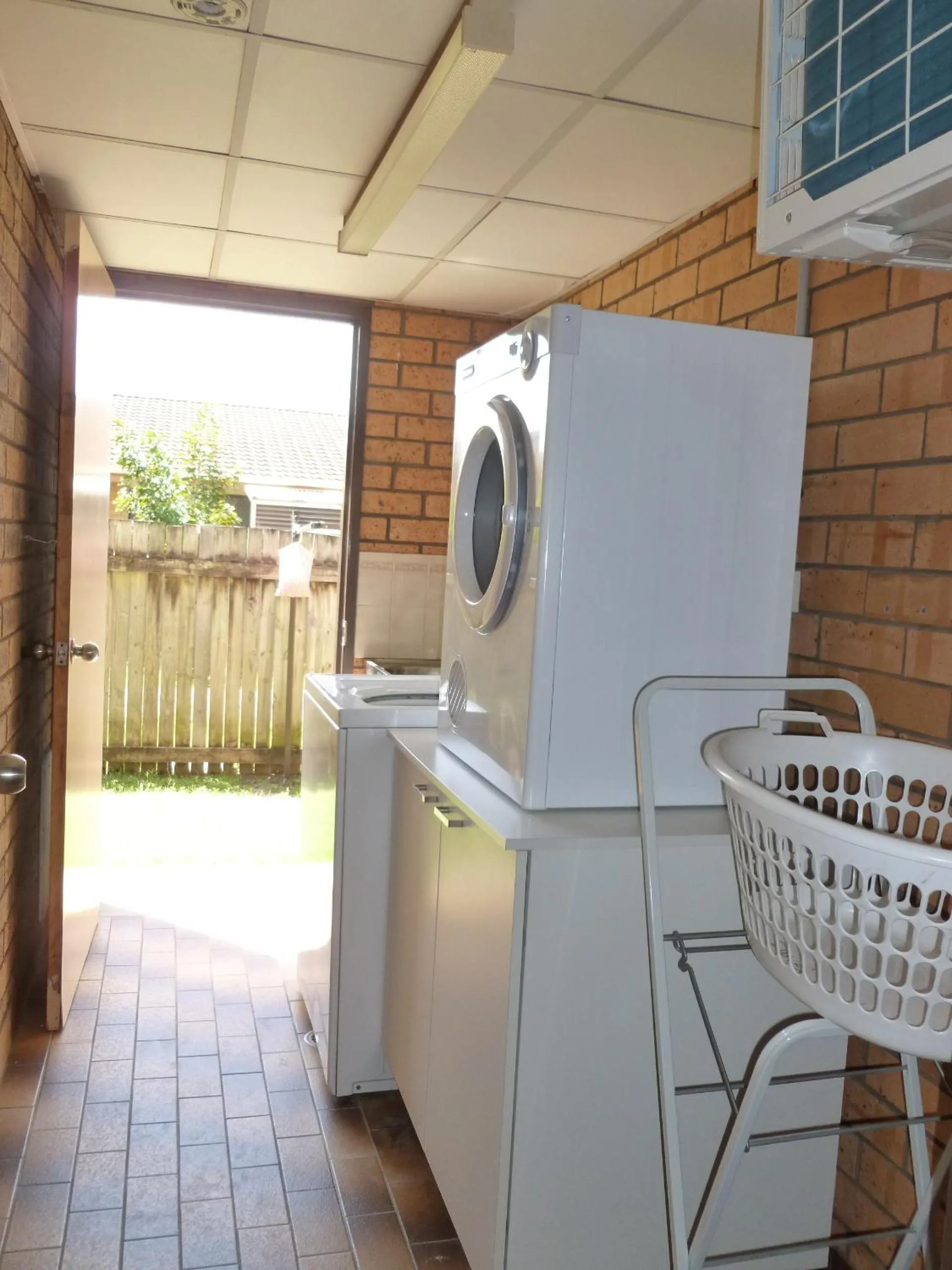 Area and facilities in Royal Palms Motor Inn