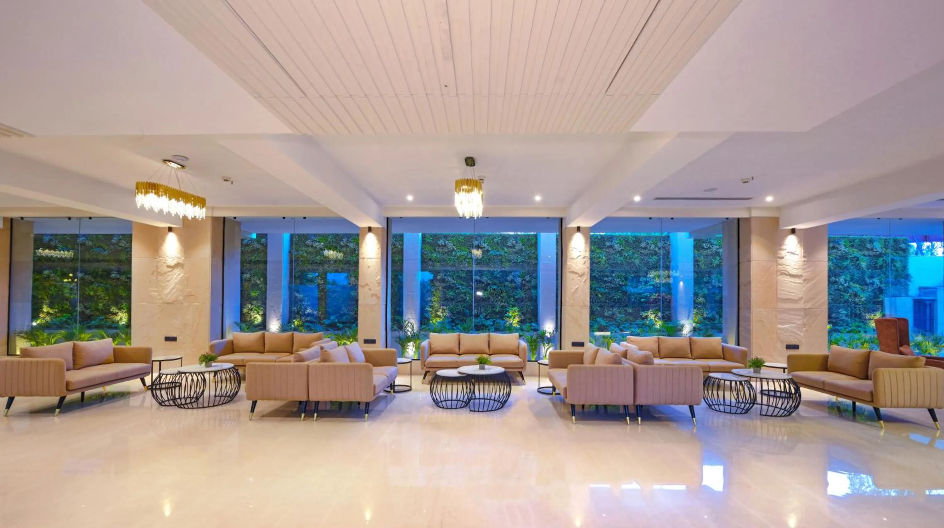 Lobby or reception in Royale Sarovar Portico Agra