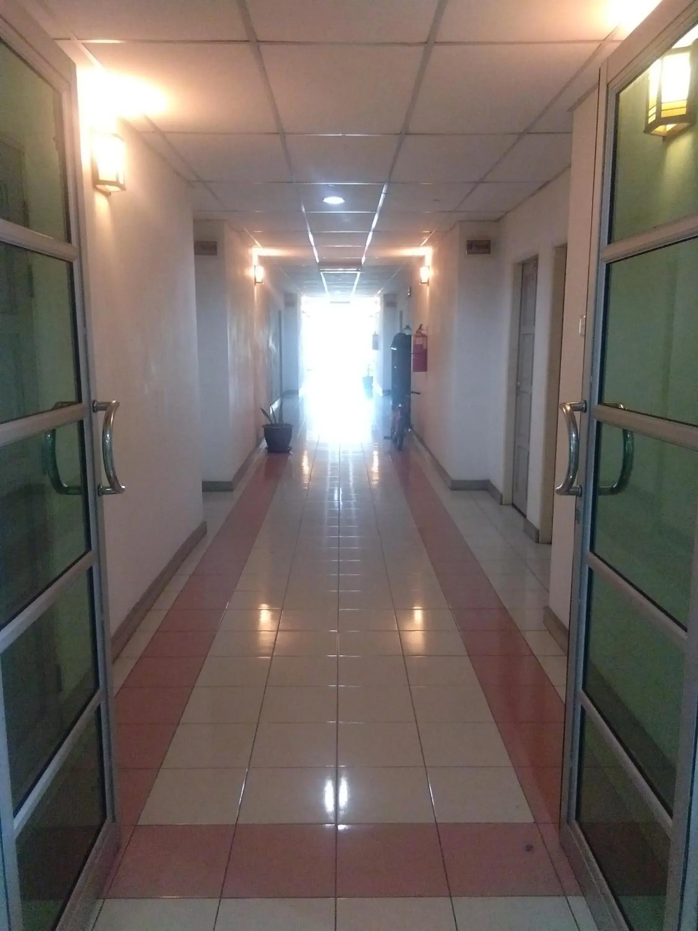 Property building in Arwana Inn Tok Bali Property building in Arwana Inn Tok Bali