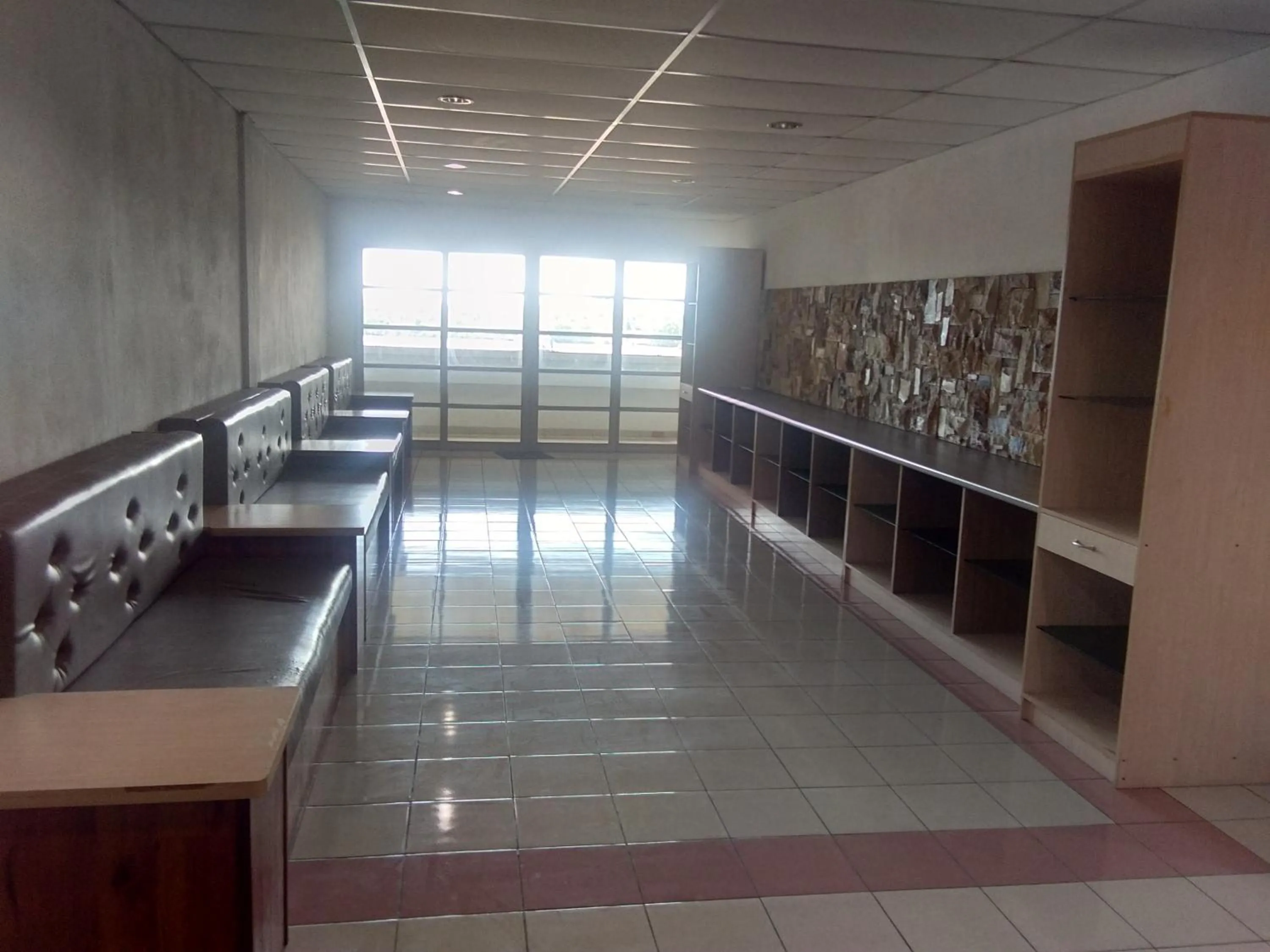 Area and facilities in Arwana Inn Tok Bali