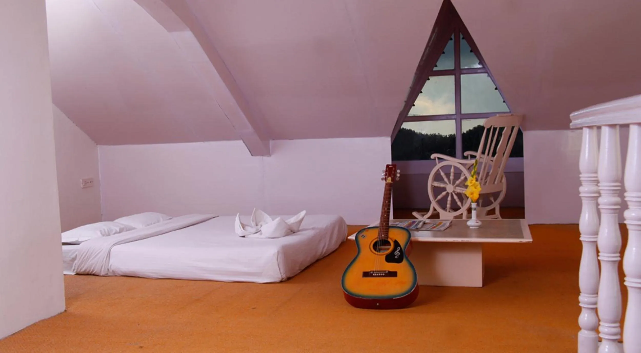 Living room, Bed in Toshali Royal View ,S H I M L A