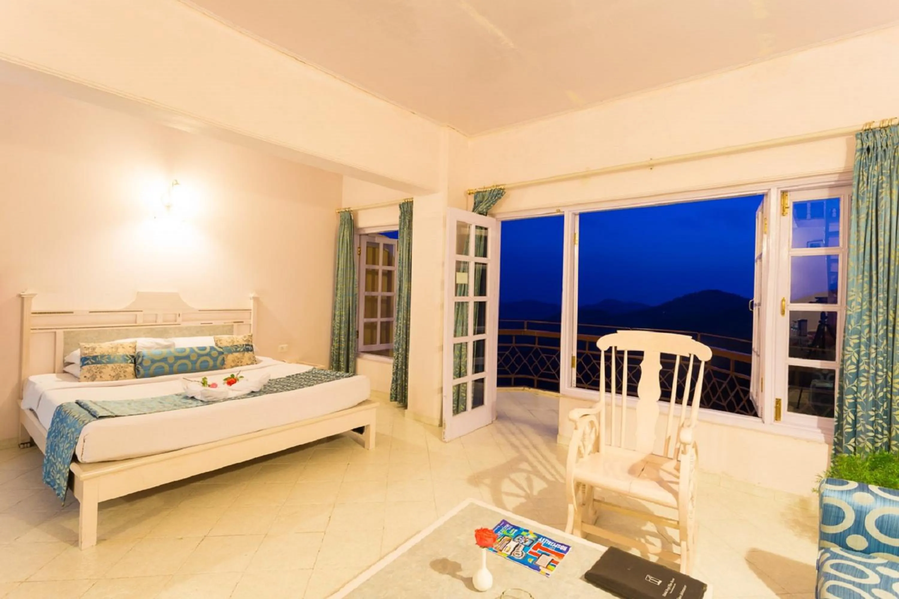 Bed in Toshali Royal View ,S H I M L A