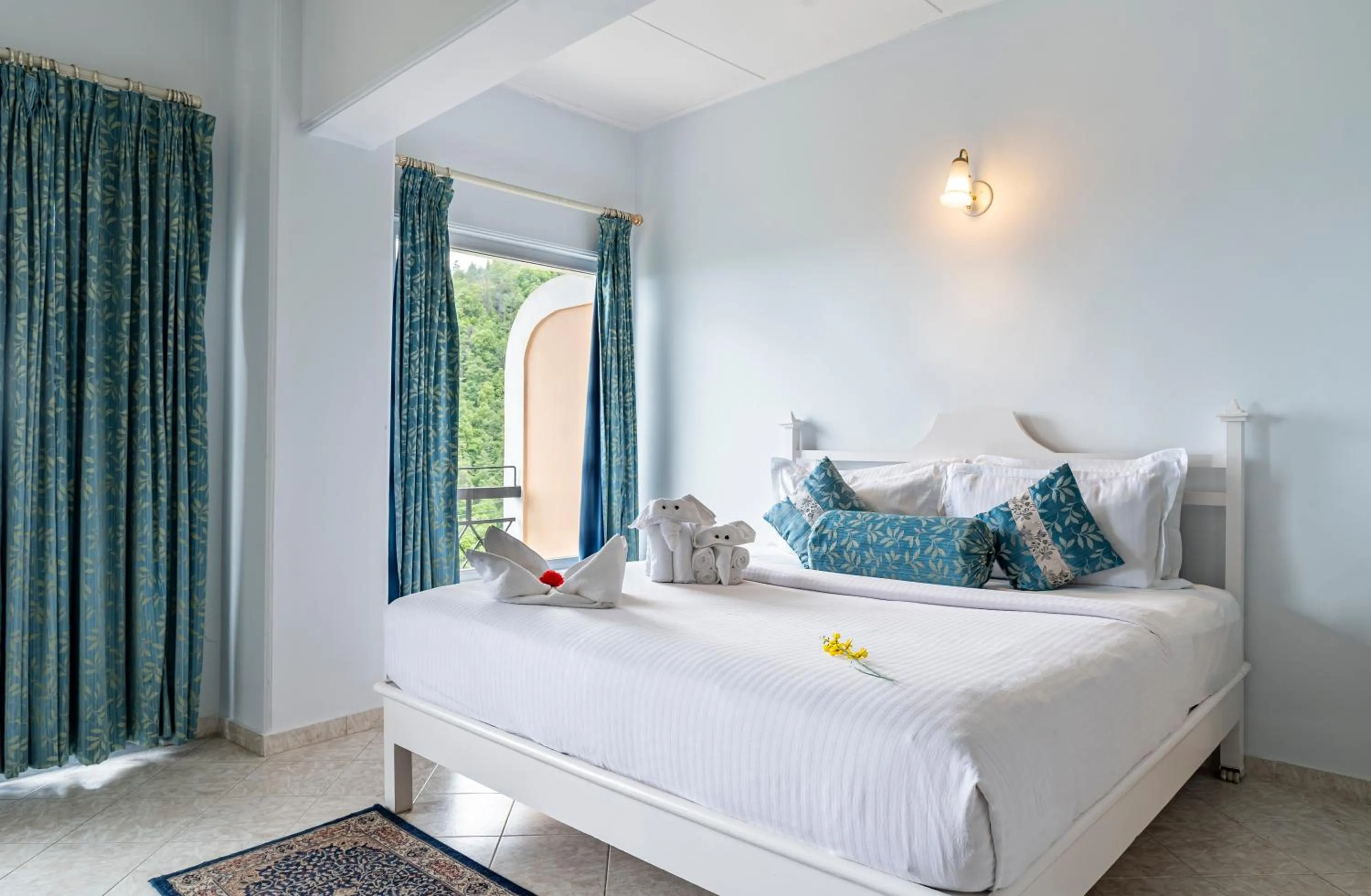 Bed in Toshali Royal View ,S H I M L A