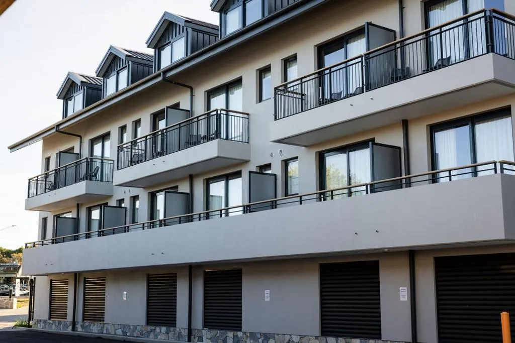 Lake Jindabyne Hotel