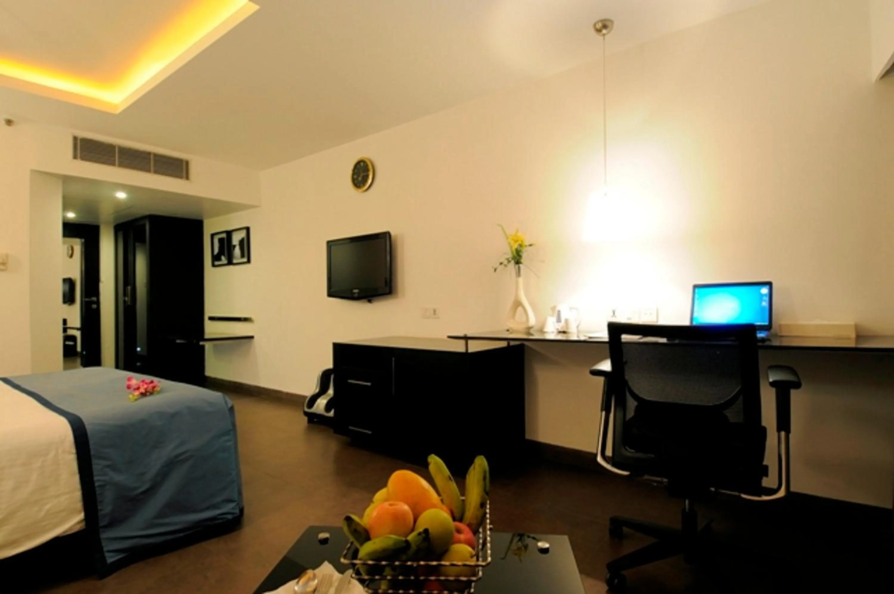 TV and multimedia, Bed in The Central Court