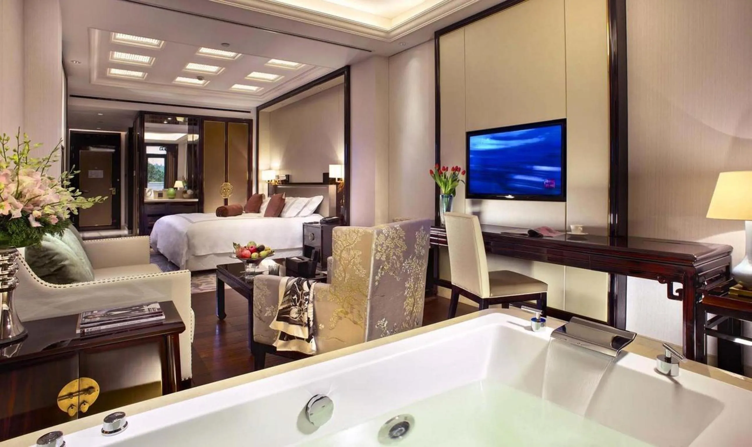 Photo of the whole room in Zhejiang Xizi Hotel