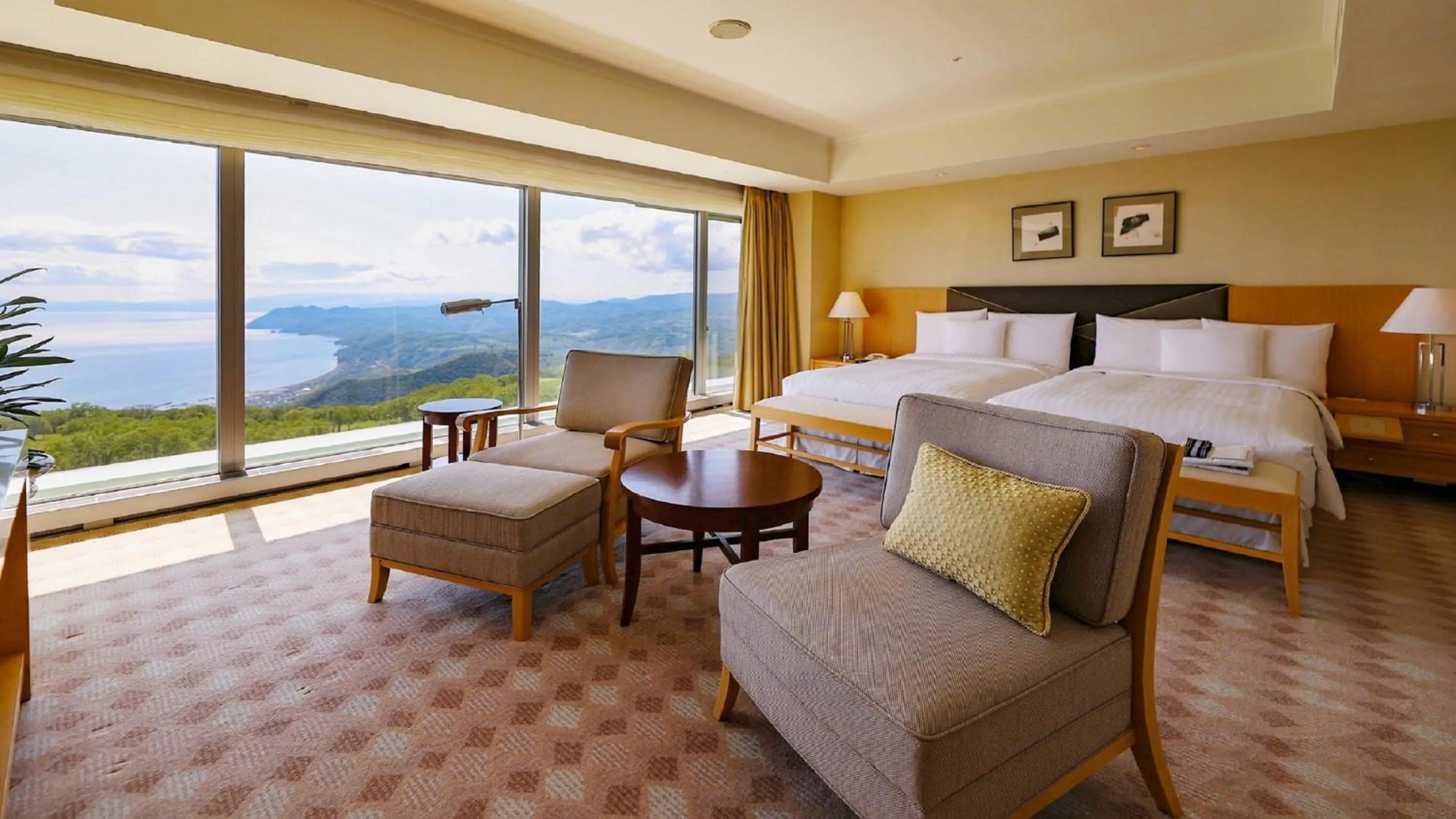 Photo of the whole room, Bed in Vignette Collection The Windsor Hotel TOYA by IHG