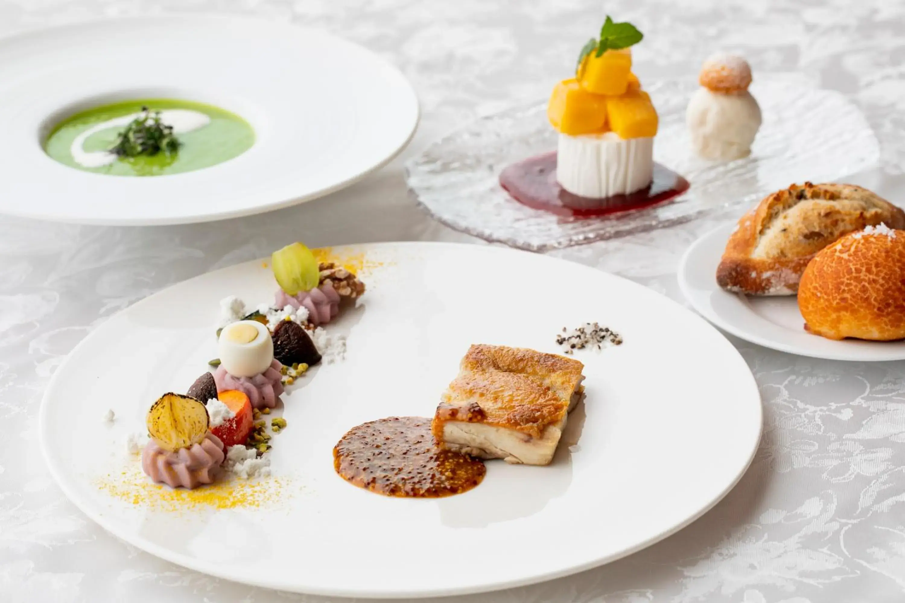 Restaurant/places to eat in Vignette Collection The Windsor Hotel TOYA by IHG Restaurant/places to eat in Vignette Collection The Windsor Hotel TOYA by IHG