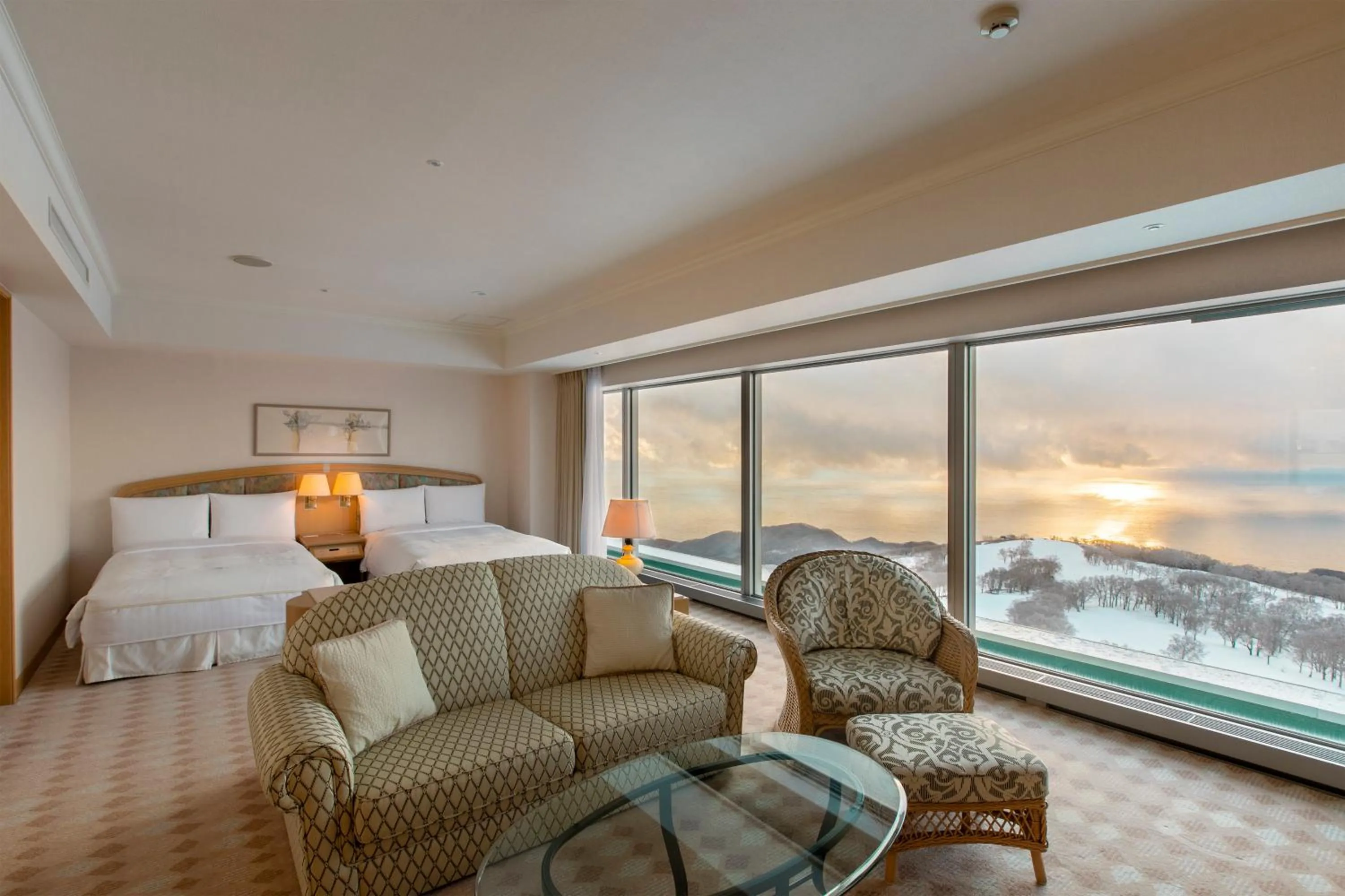 Photo of the whole room, Bed in Vignette Collection The Windsor Hotel TOYA by IHG