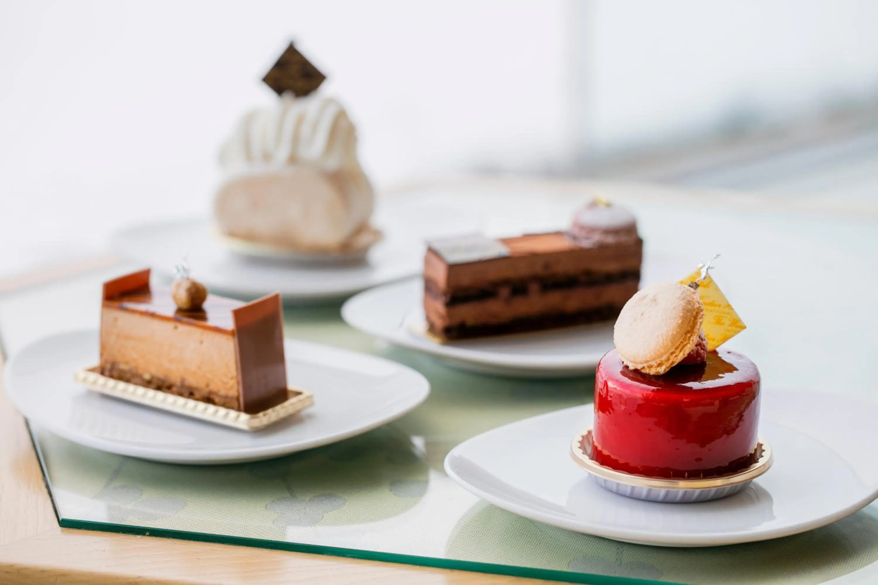 Food and drinks in Vignette Collection The Windsor Hotel TOYA by IHG