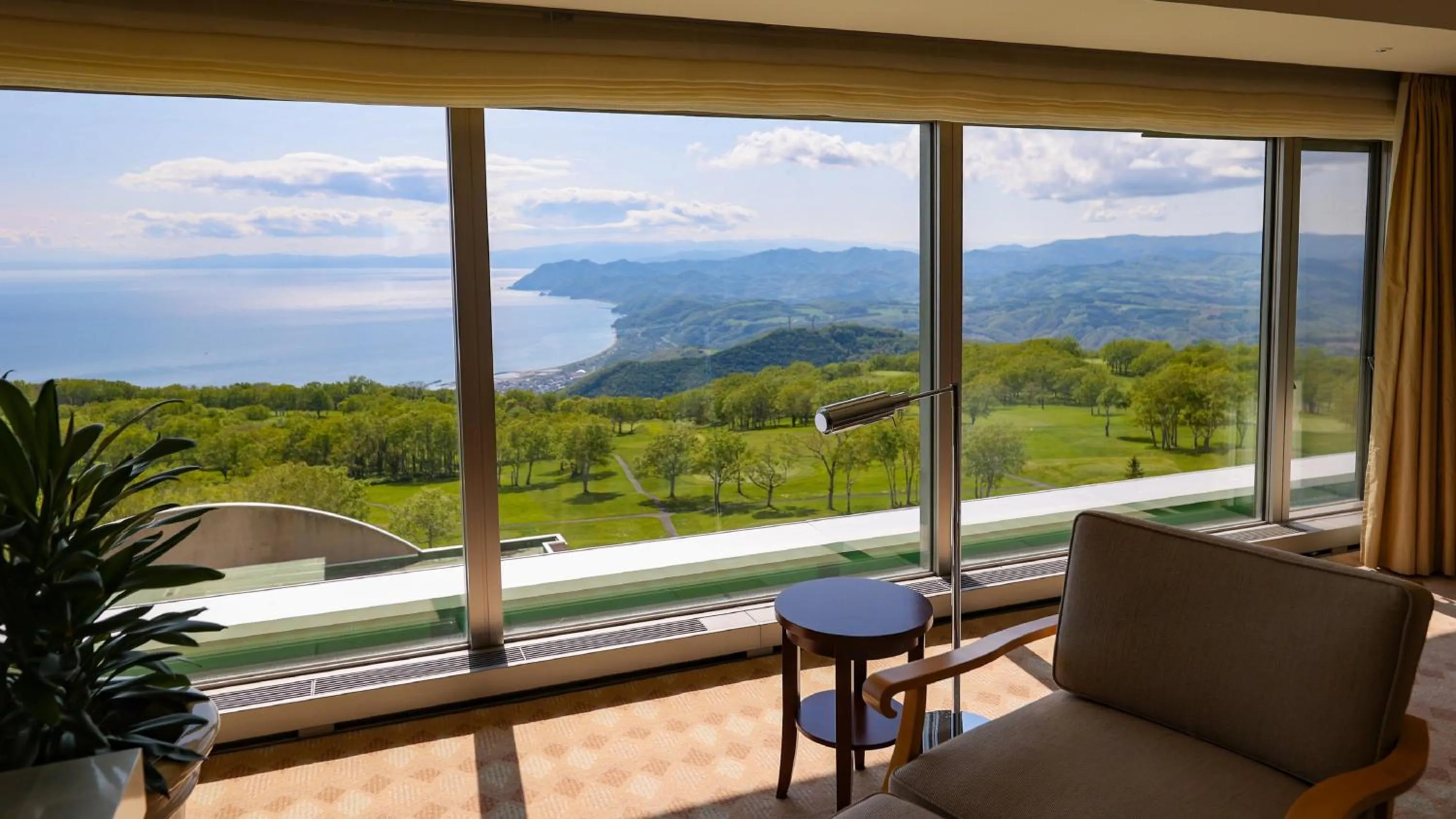 Photo of the whole room in Vignette Collection The Windsor Hotel TOYA by IHG