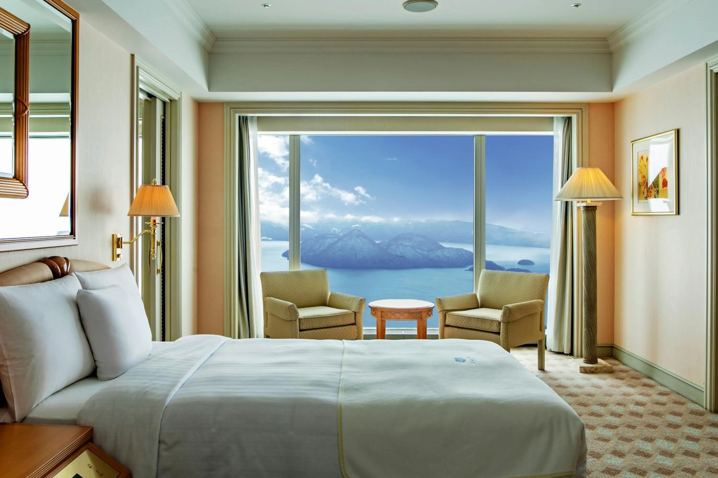 Photo of the whole room, Bed in Vignette Collection The Windsor Hotel TOYA by IHG