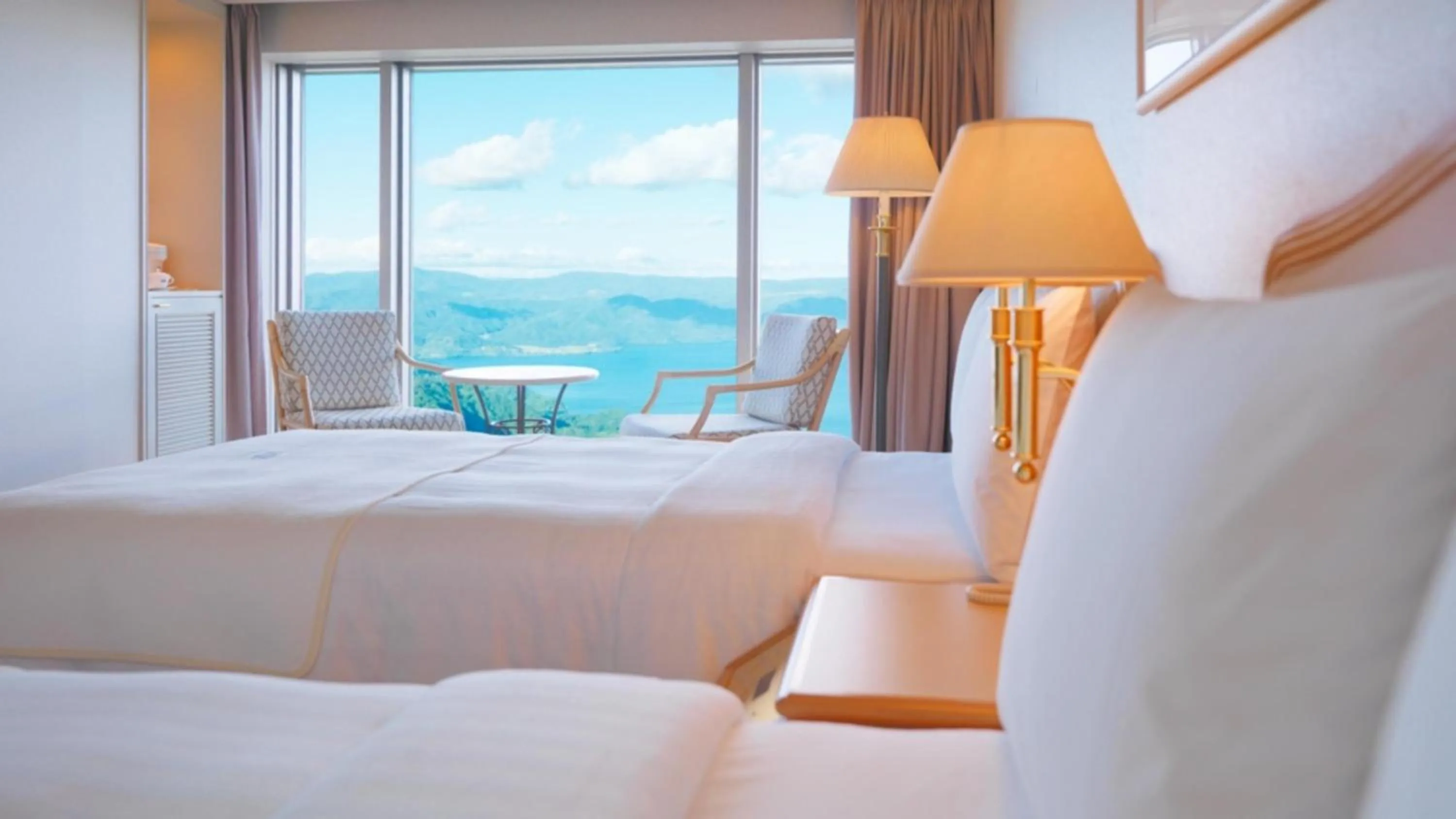 Photo of the whole room, Bed in Vignette Collection The Windsor Hotel TOYA by IHG