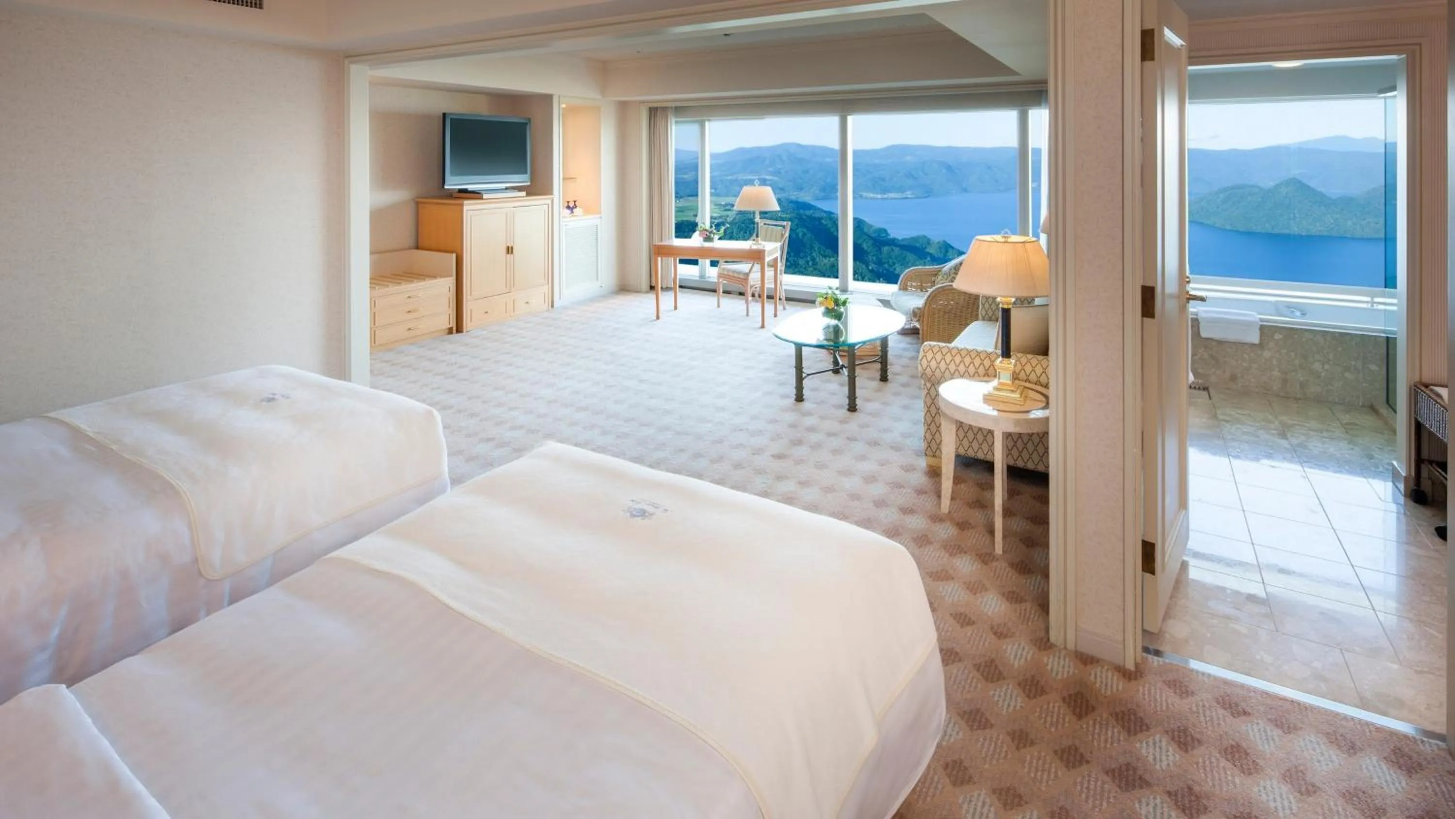 Photo of the whole room, Bed in Vignette Collection The Windsor Hotel TOYA by IHG