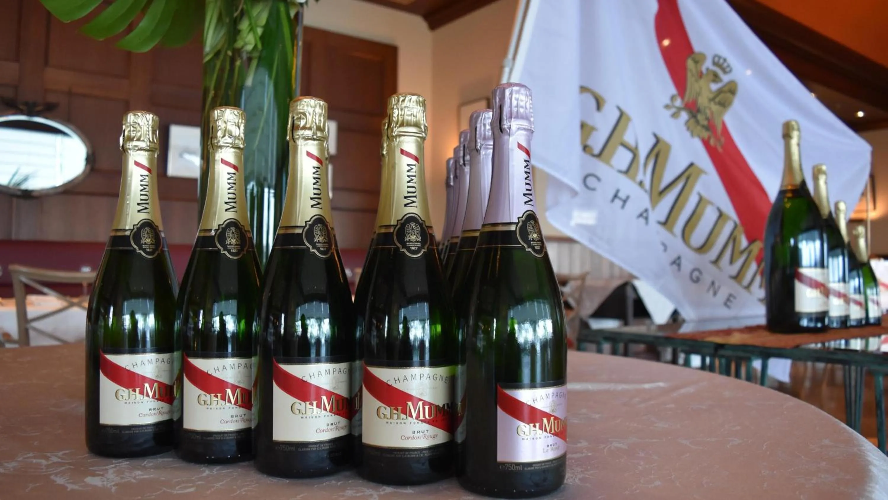 Photo of the whole room in Vignette Collection The Windsor Hotel TOYA by IHG