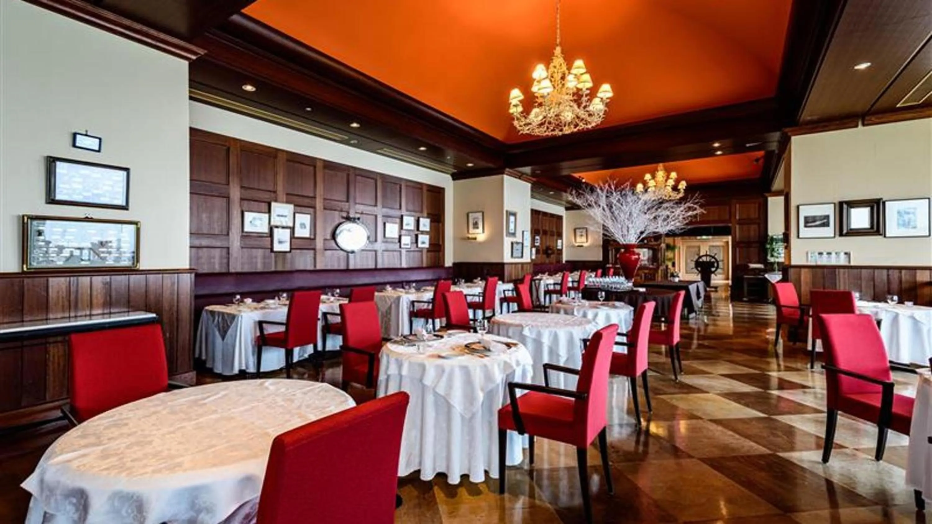 Restaurant/places to eat in Vignette Collection The Windsor Hotel TOYA by IHG