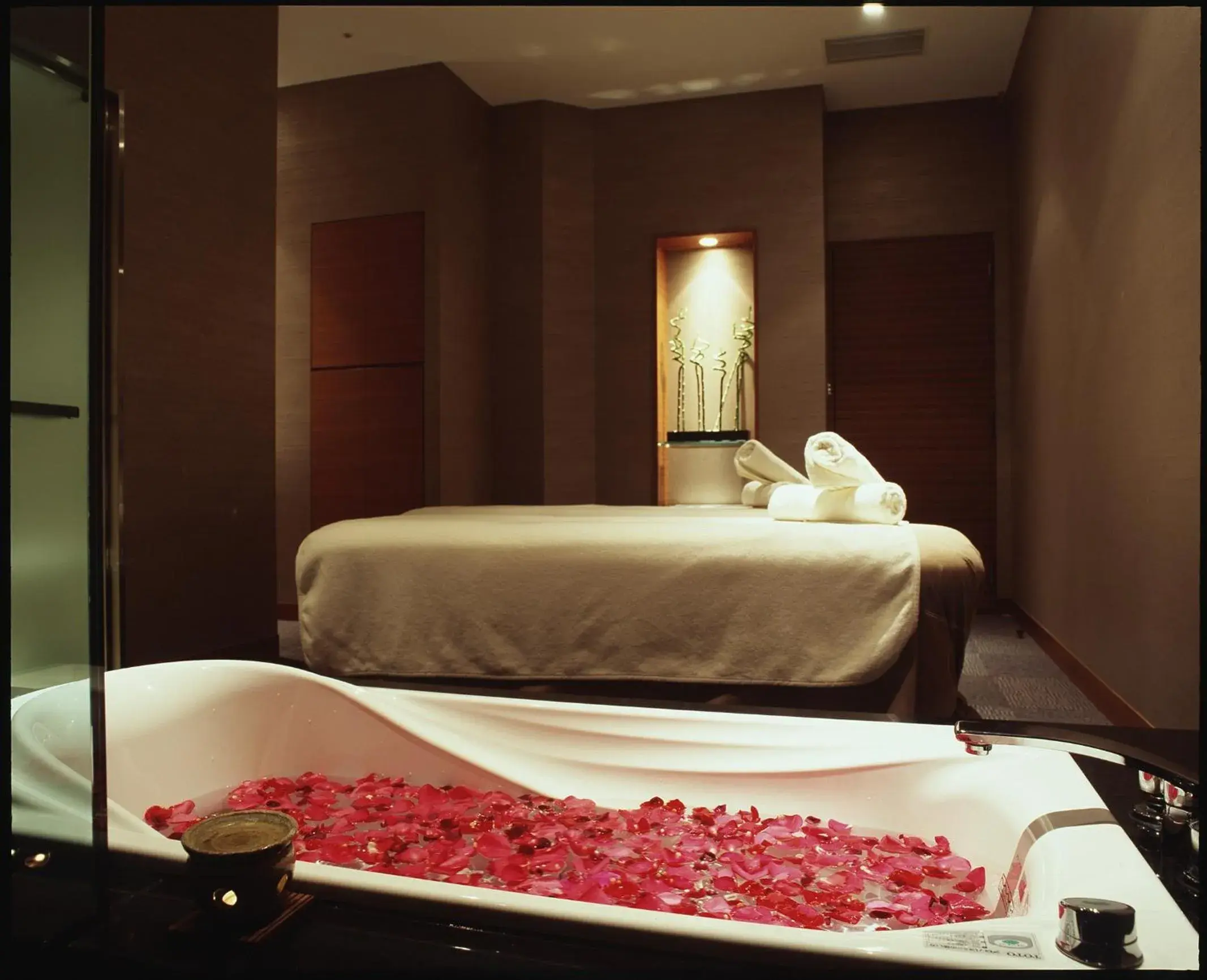 Spa and wellness centre/facilities, Bed in Vignette Collection The Windsor Hotel TOYA by IHG Spa and wellness centre/facilities, Bed in Vignette Collection The Windsor Hotel TOYA by IHG