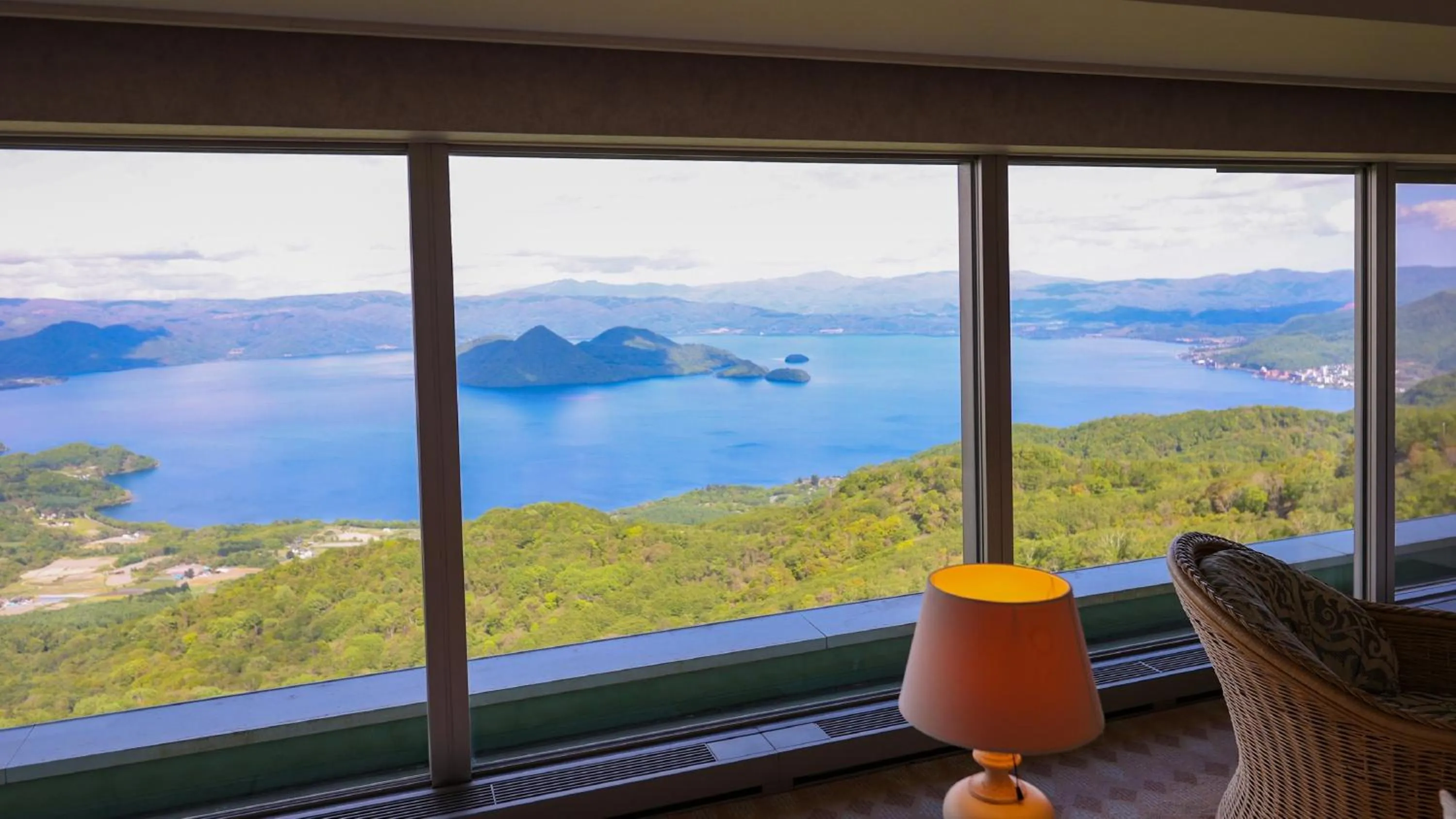 Photo of the whole room in Vignette Collection The Windsor Hotel TOYA by IHG