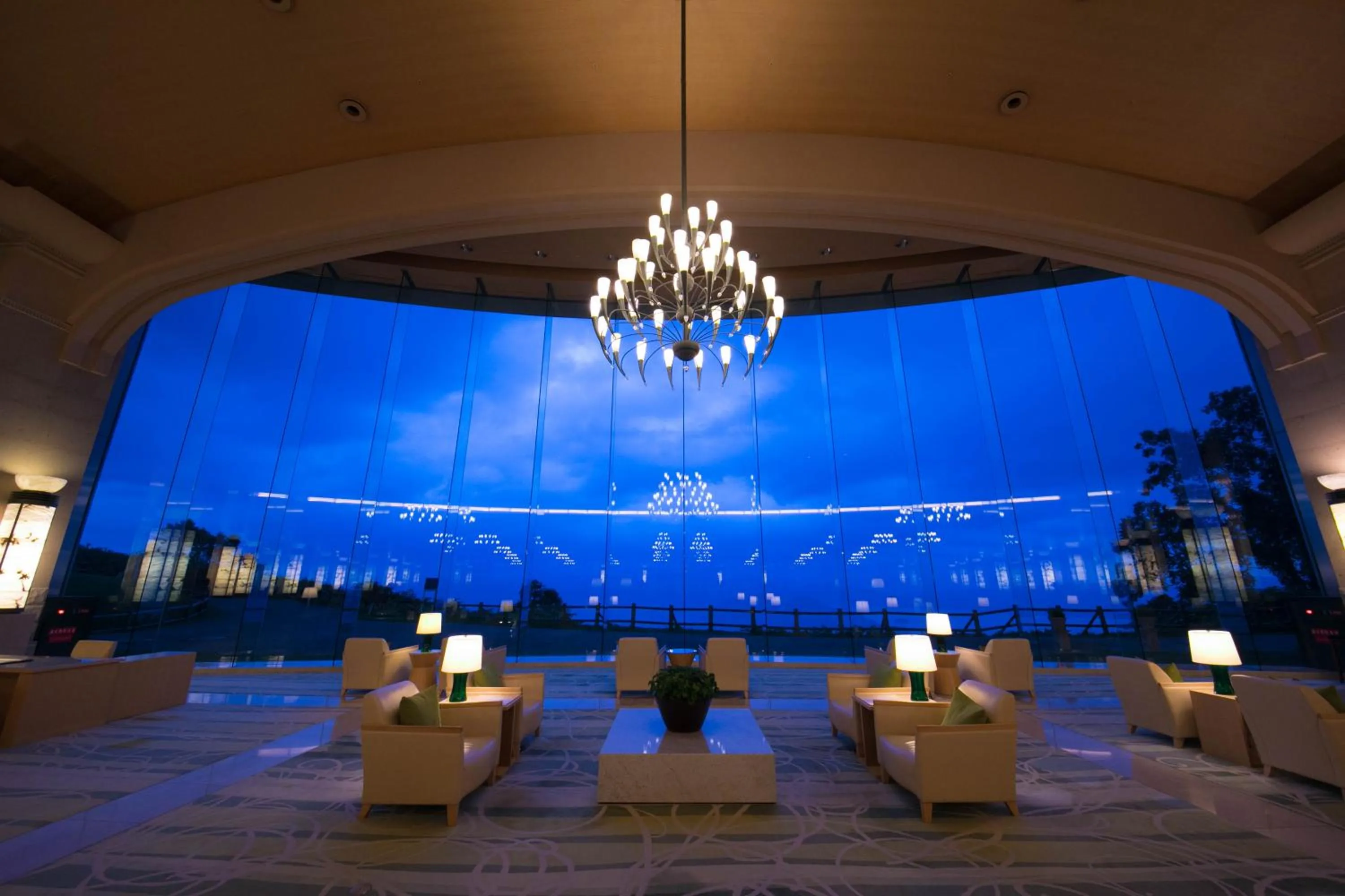 Lobby or reception in Vignette Collection The Windsor Hotel TOYA by IHG