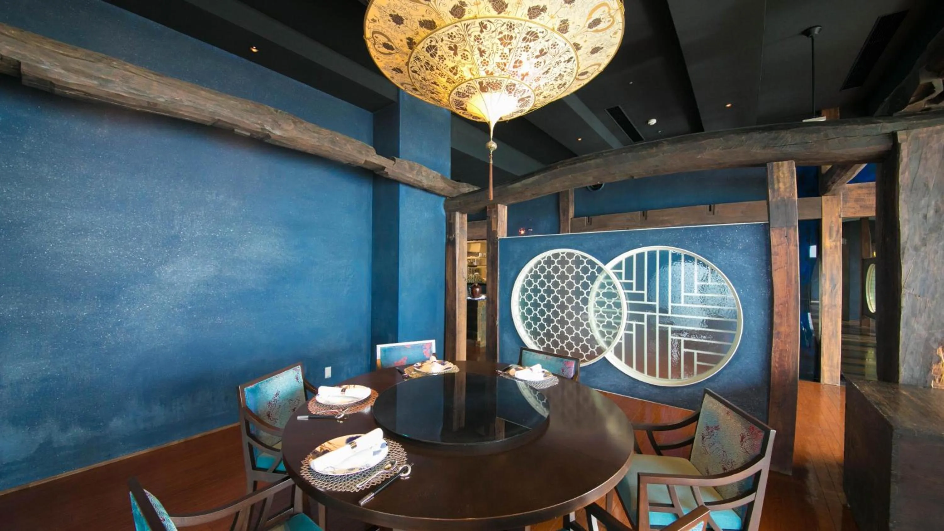 Restaurant/places to eat in Vignette Collection The Windsor Hotel TOYA by IHG