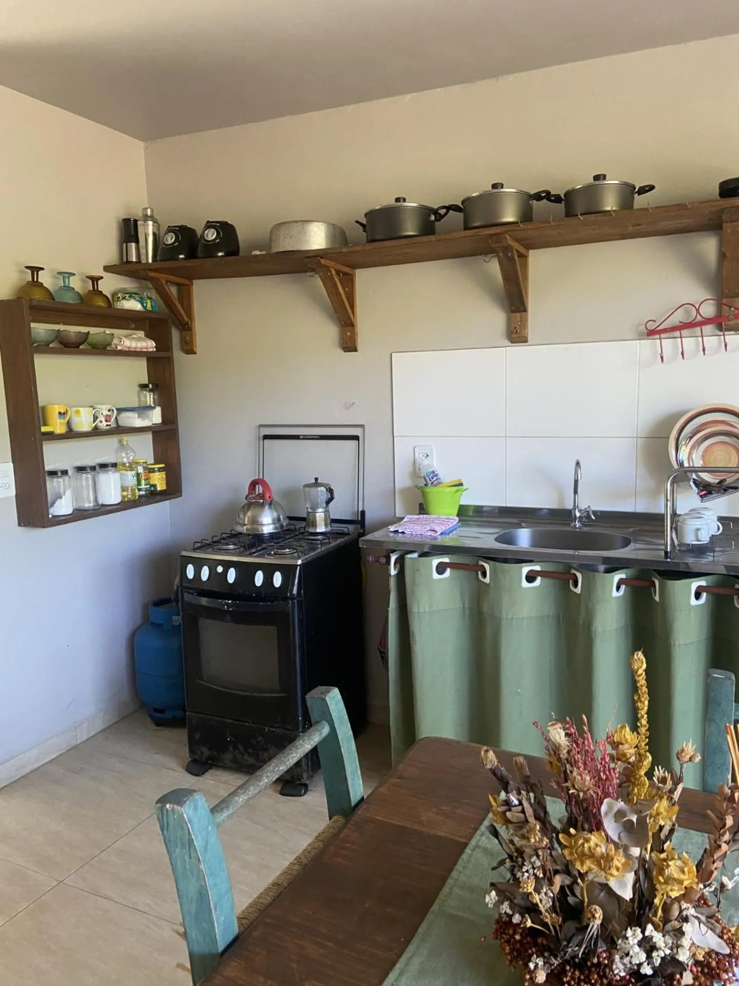 Kitchen or kitchenette in Pousada Azul Oceano