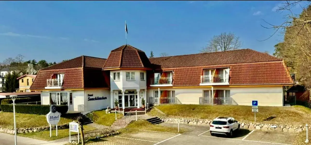 Hotel garni SEESCHLÖSSCHEN Hotel garni SEESCHLÖSSCHEN